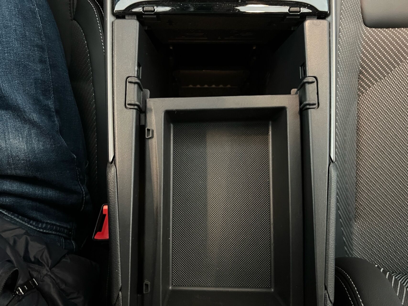 Billede af Ford Explorer EL UR Select AWD 340HK 5d Aut.