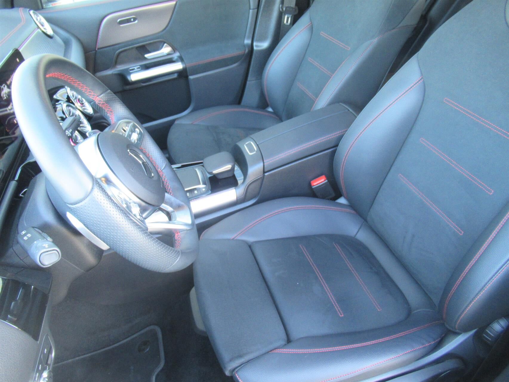 Billede af Mercedes-Benz EQA 250+ EL AMG Line 190HK 5d Aut.