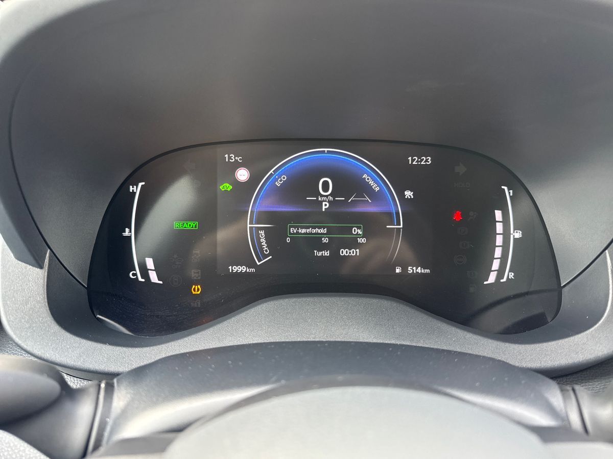 Billede af Toyota Yaris Cross 1,5 Hybrid Style Comfort 116HK 5d Trinl. Gear