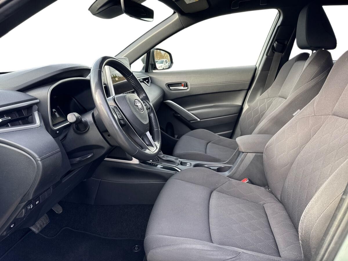 Billede af Toyota Corolla Cross 1,8 Hybrid Style 140HK 5d Aut.