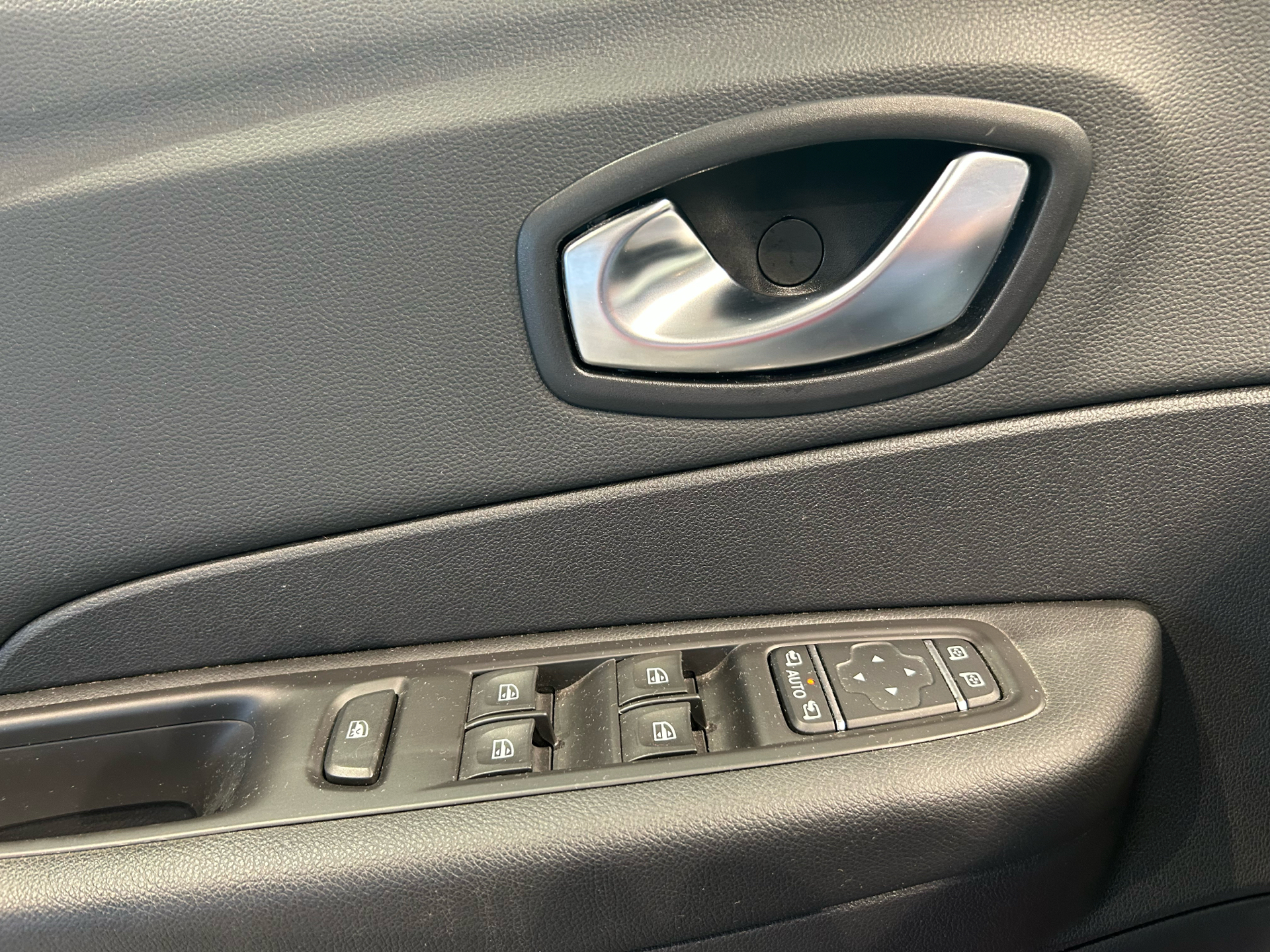 Billede af Renault Captur 1,5 Energy DCI Intens EDC 90HK 5d 6g Aut.