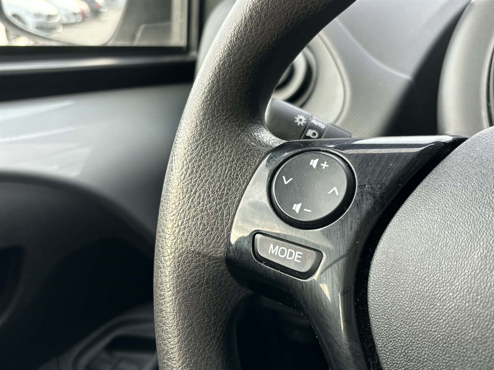 Billede af Citroën C1 1,0 VTi Sportline 72HK 5d