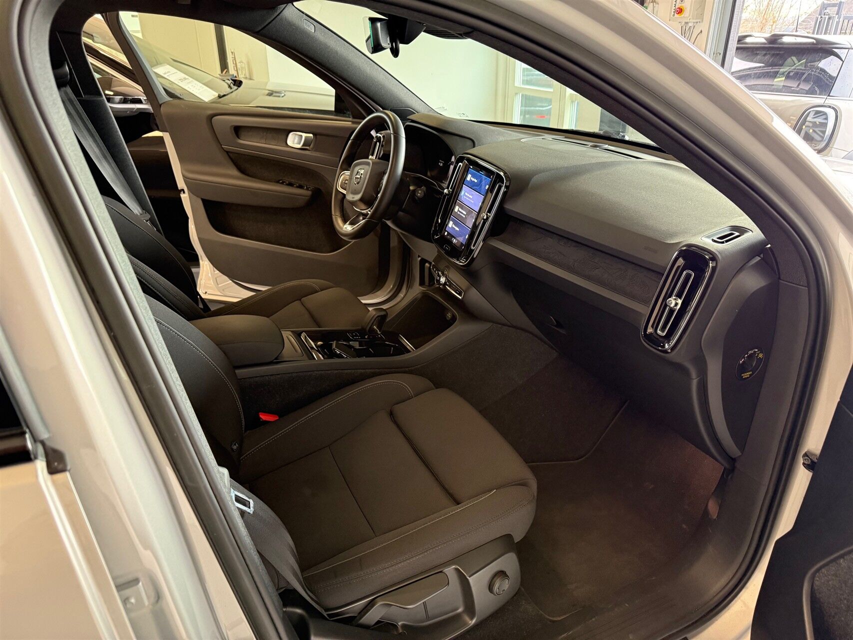 Billede af Volvo XC40 P6 Recharge Core 231HK 5d Aut.