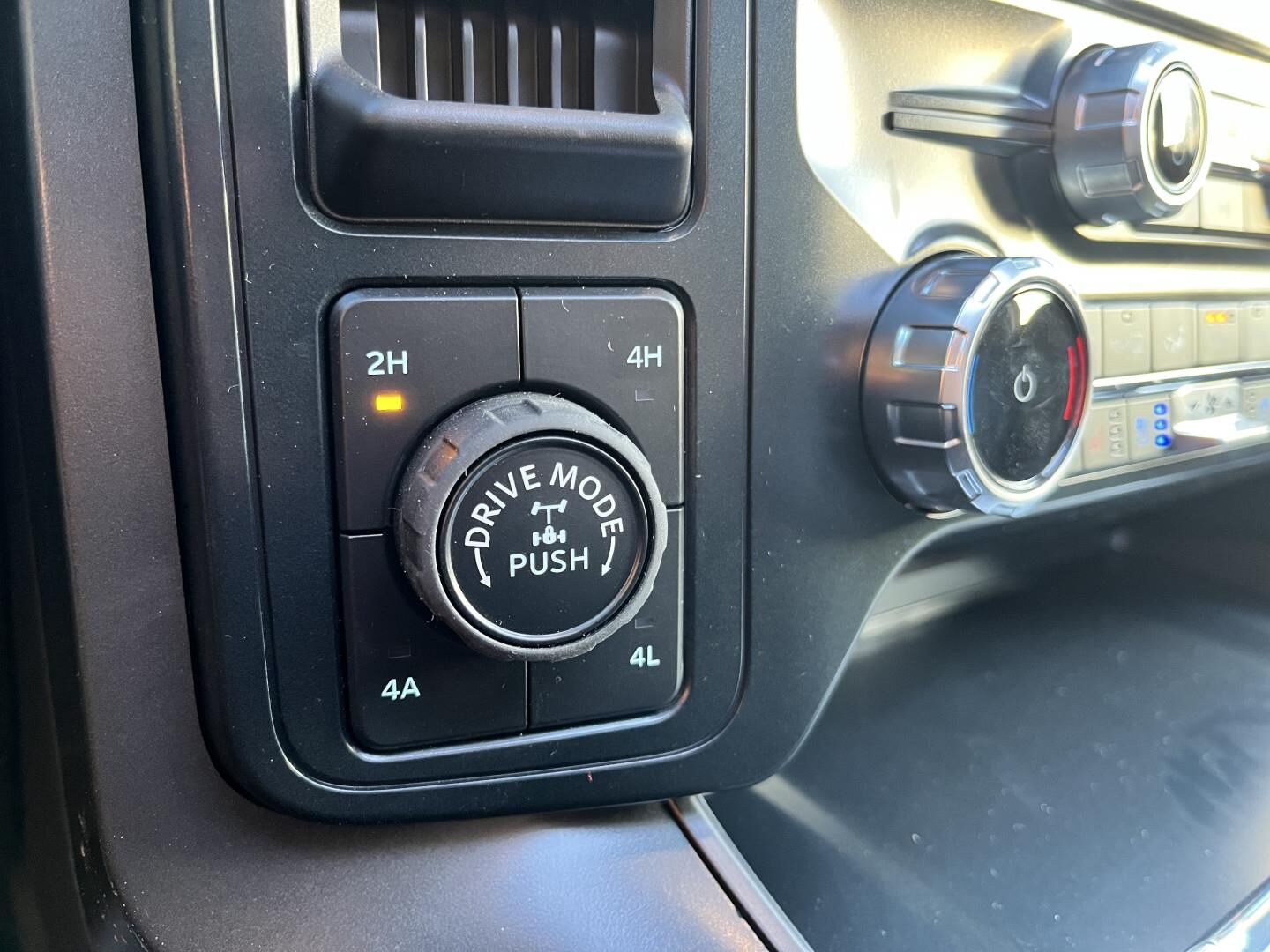 Billede af Ford F 150 5,0 Lariat 4x4 405HK Pick-Up 10g Aut.