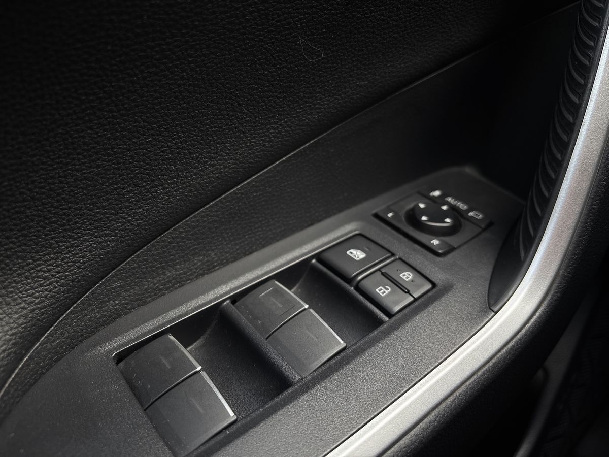 Billede af Toyota RAV4 Plug-in 2,5 Plugin-hybrid H3 Premium AWD 306HK 5d 6g Aut.