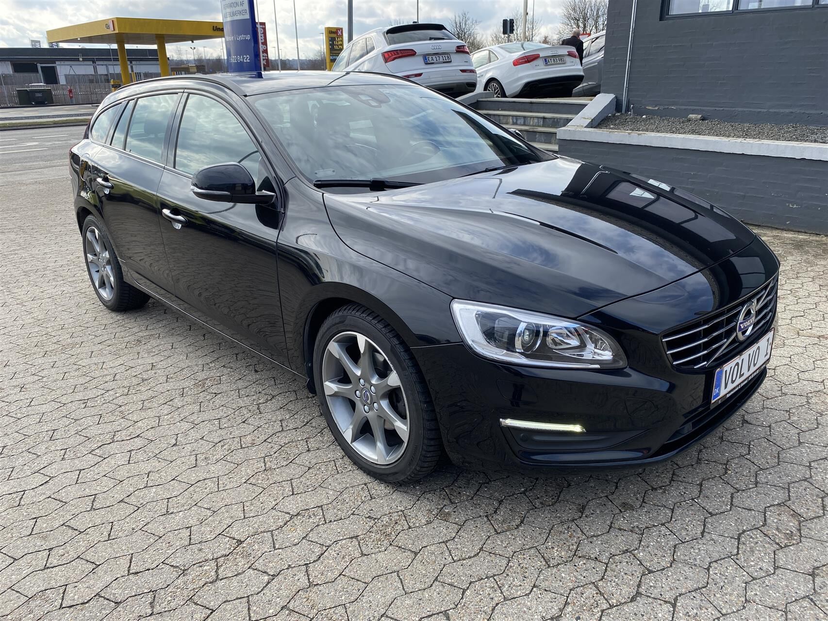 Billede af Volvo V60 2,0 D2 Momentum 120HK Stc 6g Aut.