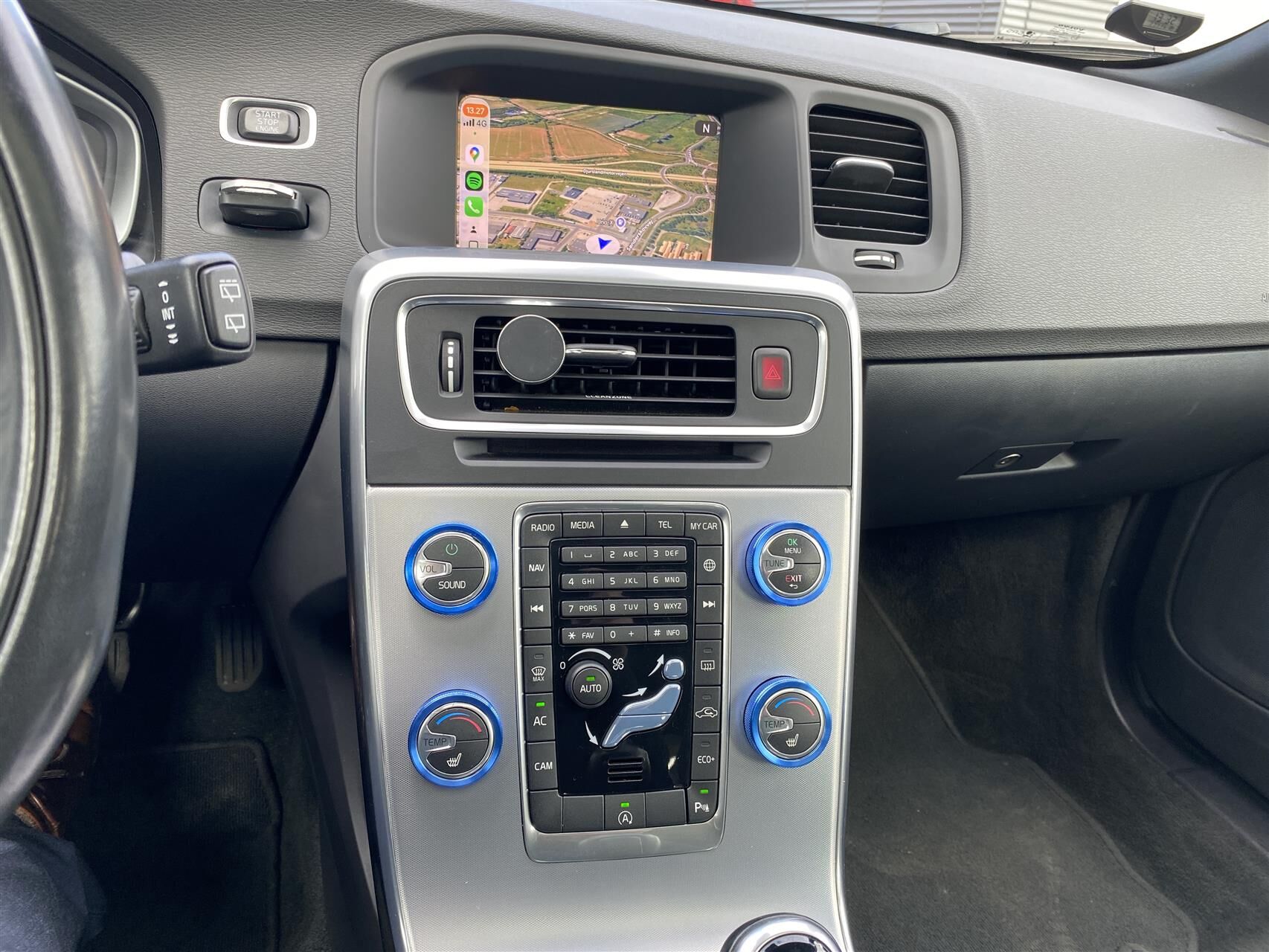 Billede af Volvo V60 2,0 D2 Momentum 120HK Stc 6g Aut.