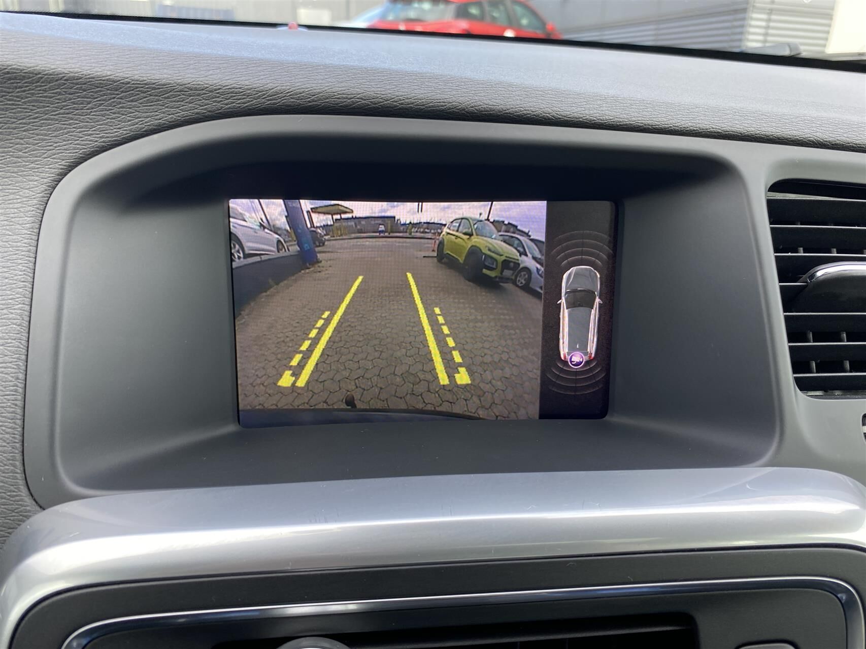 Billede af Volvo V60 2,0 D2 Momentum 120HK Stc 6g Aut.