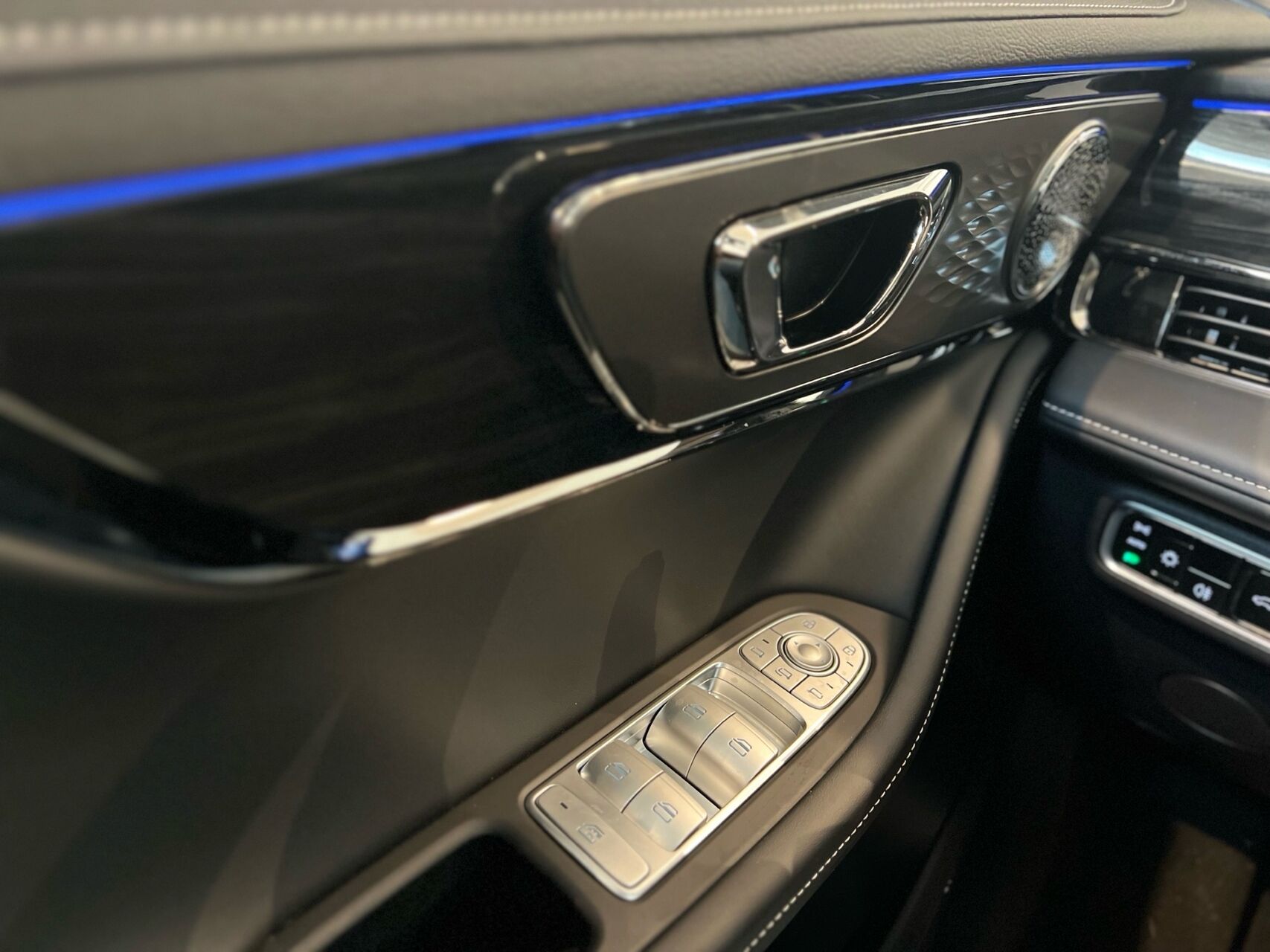 Billede af Omoda 5 EL Premium 204HK Aut.