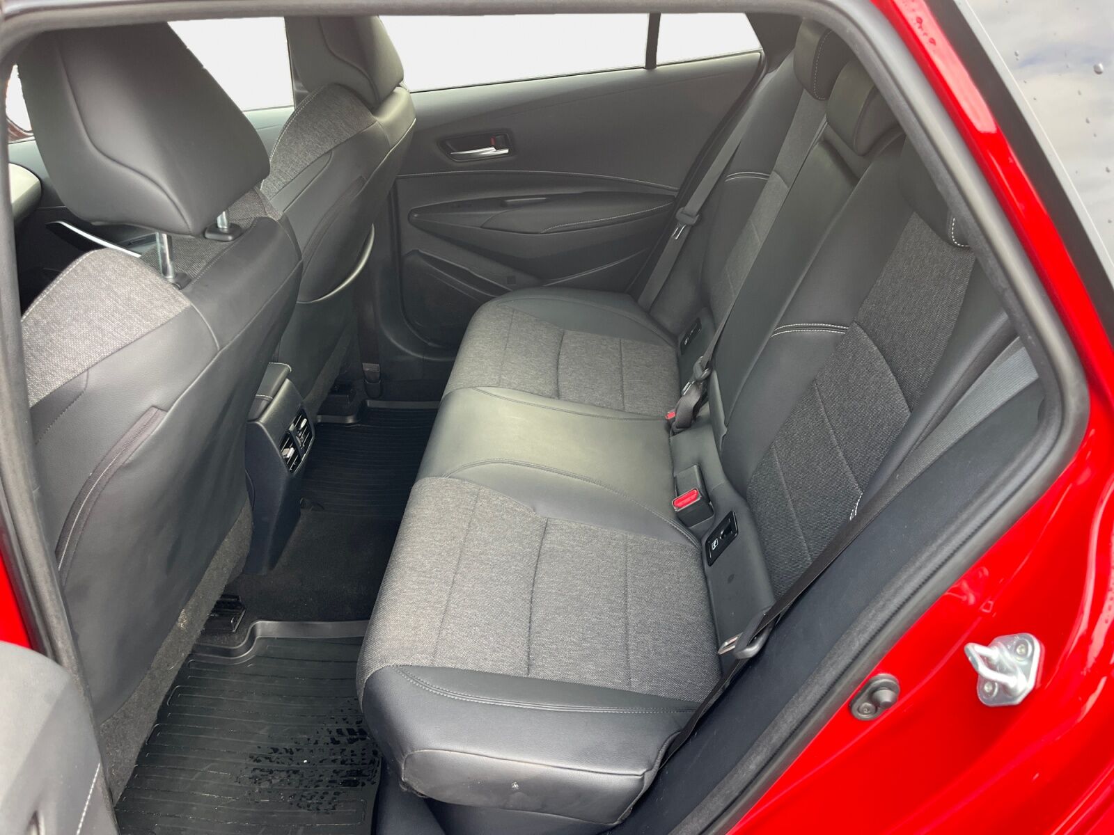 Billede af Toyota Corolla Touring Sports 1,8 Hybrid Active Premium E-CVT 122HK Stc Trinl. Gear