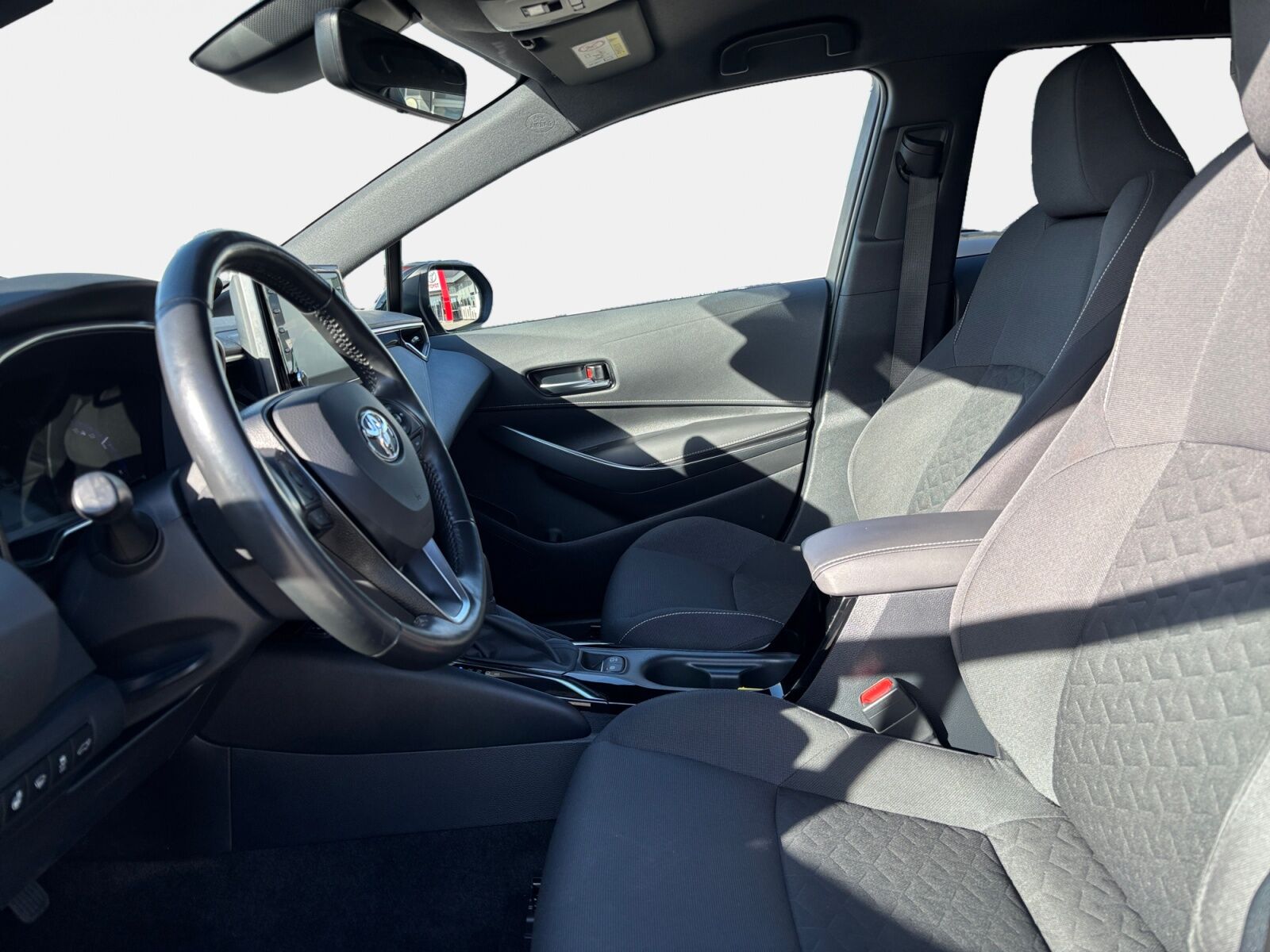 Billede af Toyota Corolla Touring Sports 1,8 Hybrid H3 Premium E-CVT 122HK Stc Trinl. Gear