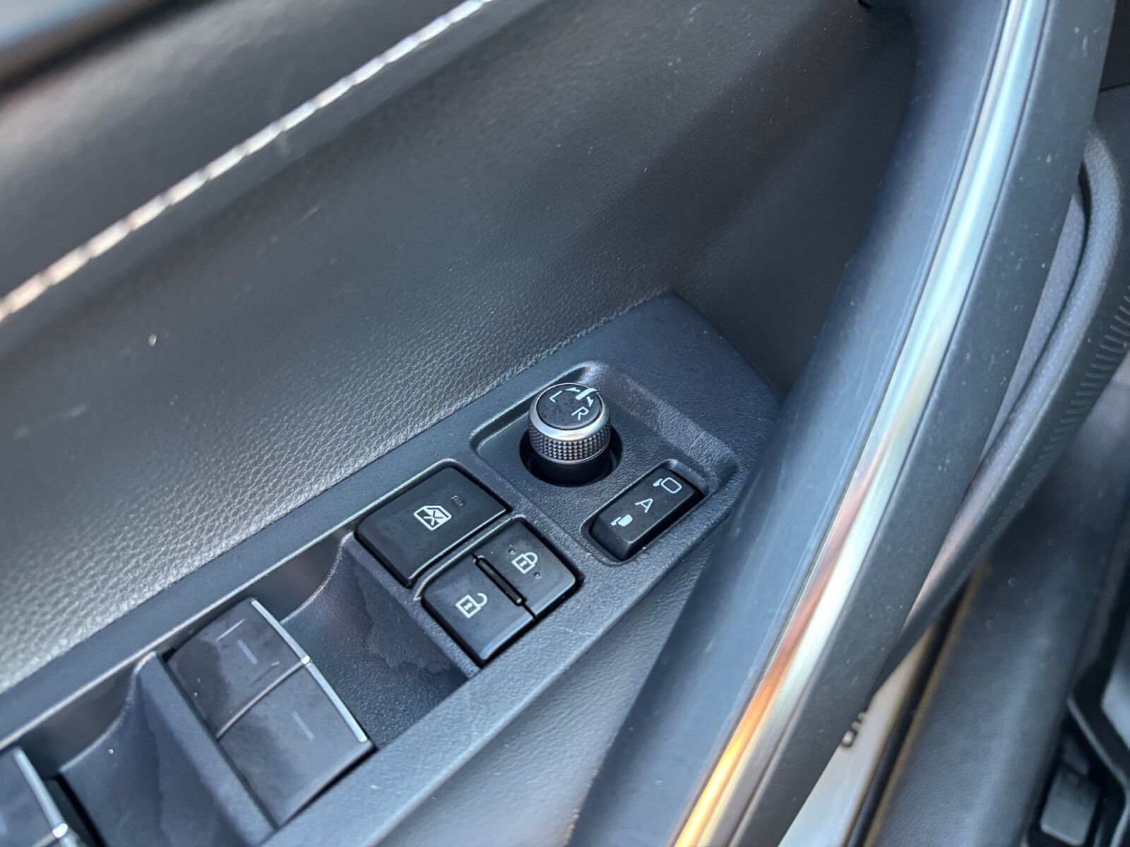 Billede af Toyota Corolla Touring Sports 1,8 Hybrid H3 Premium E-CVT 122HK Stc Trinl. Gear