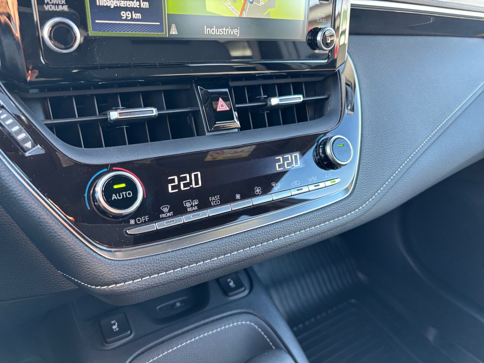 Billede af Toyota Corolla Touring Sports 1,8 Hybrid H3 Premium E-CVT 122HK Stc Trinl. Gear