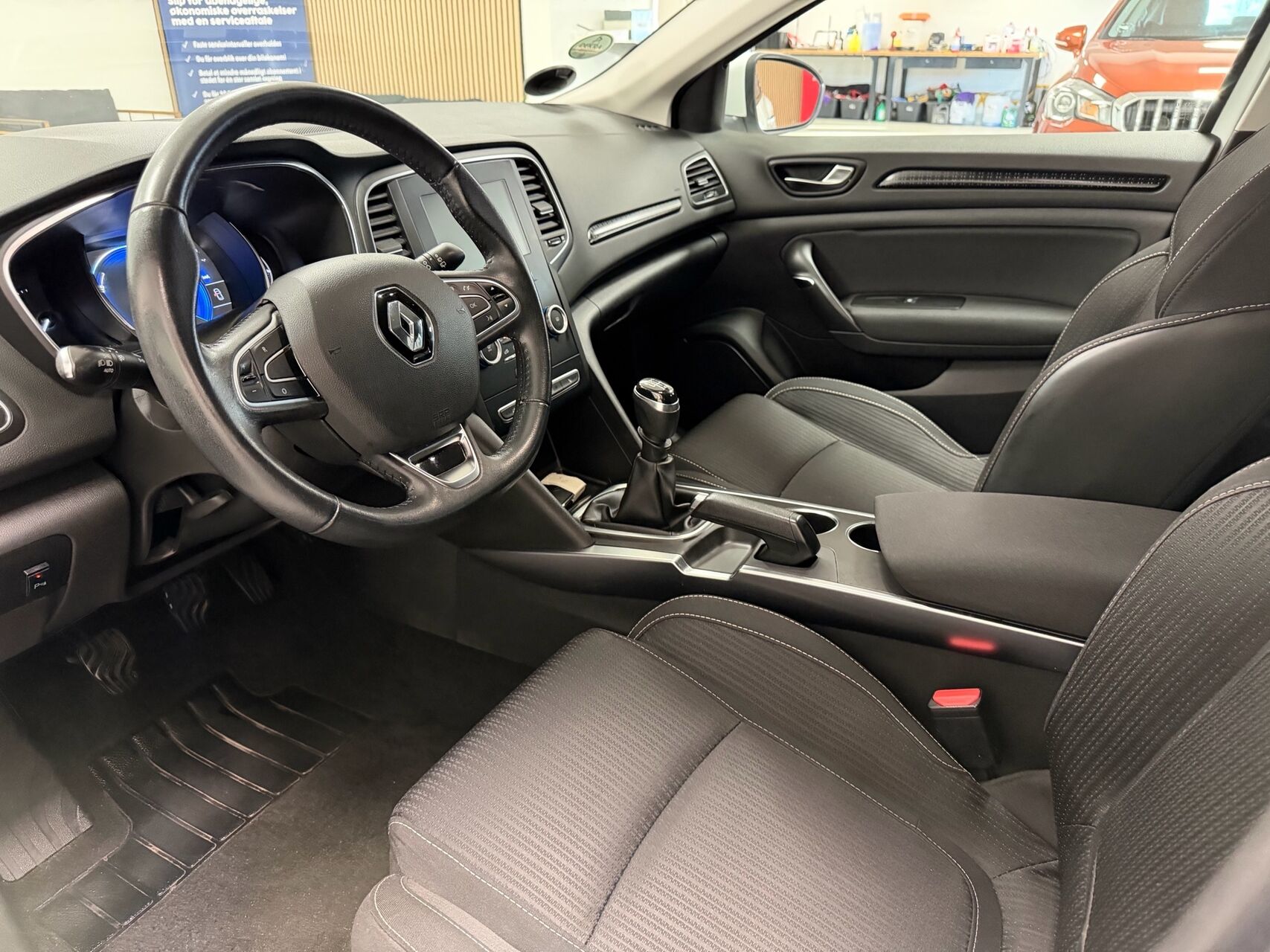 Billede af Renault Mégane Sport Tourer 1,5 Energy DCI Zen 110HK Stc 6g