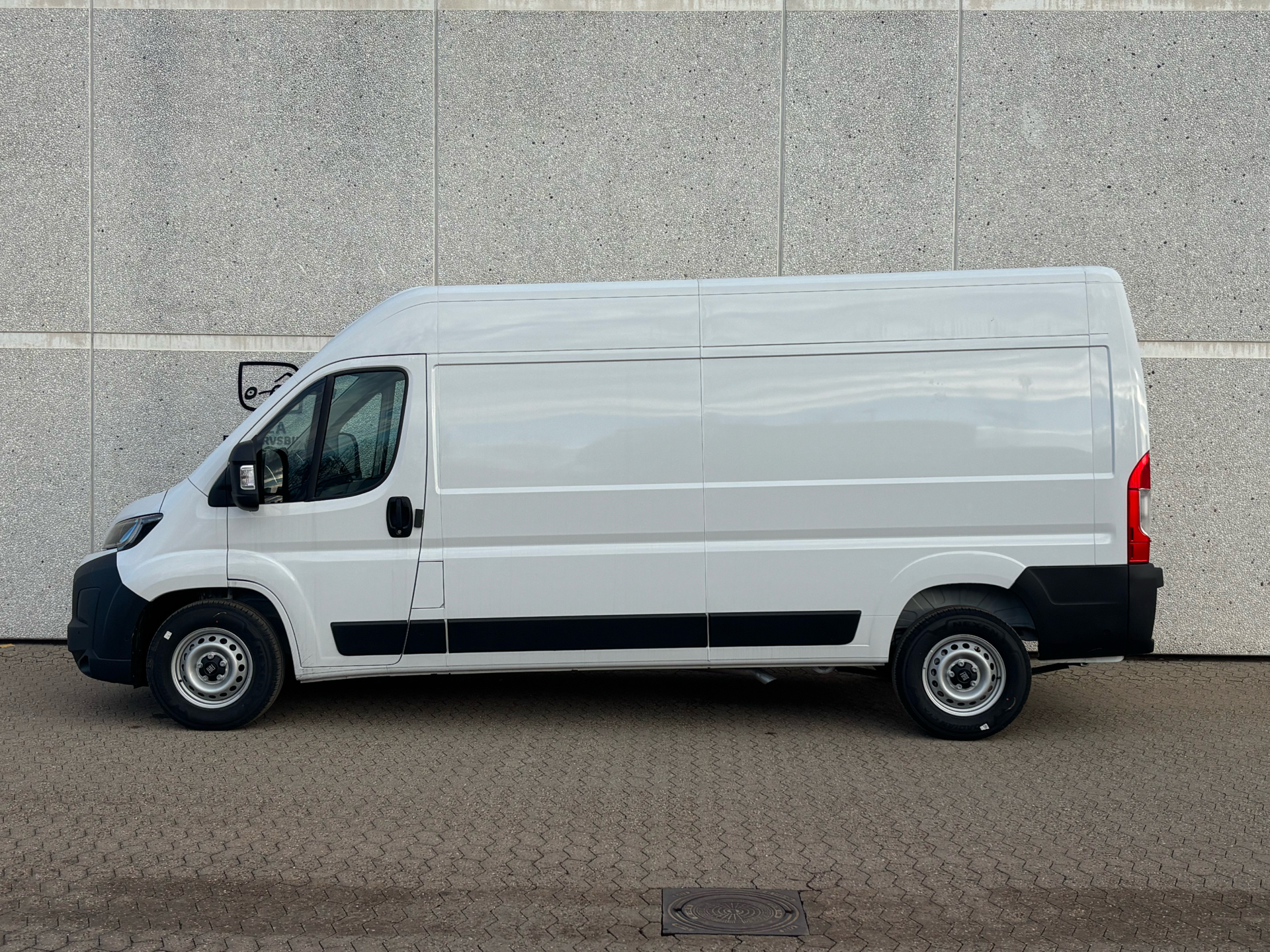 Billede af Fiat Ducato 35M L3H2 2,2 Multijet Pro+ 180HK Van 8g Aut.