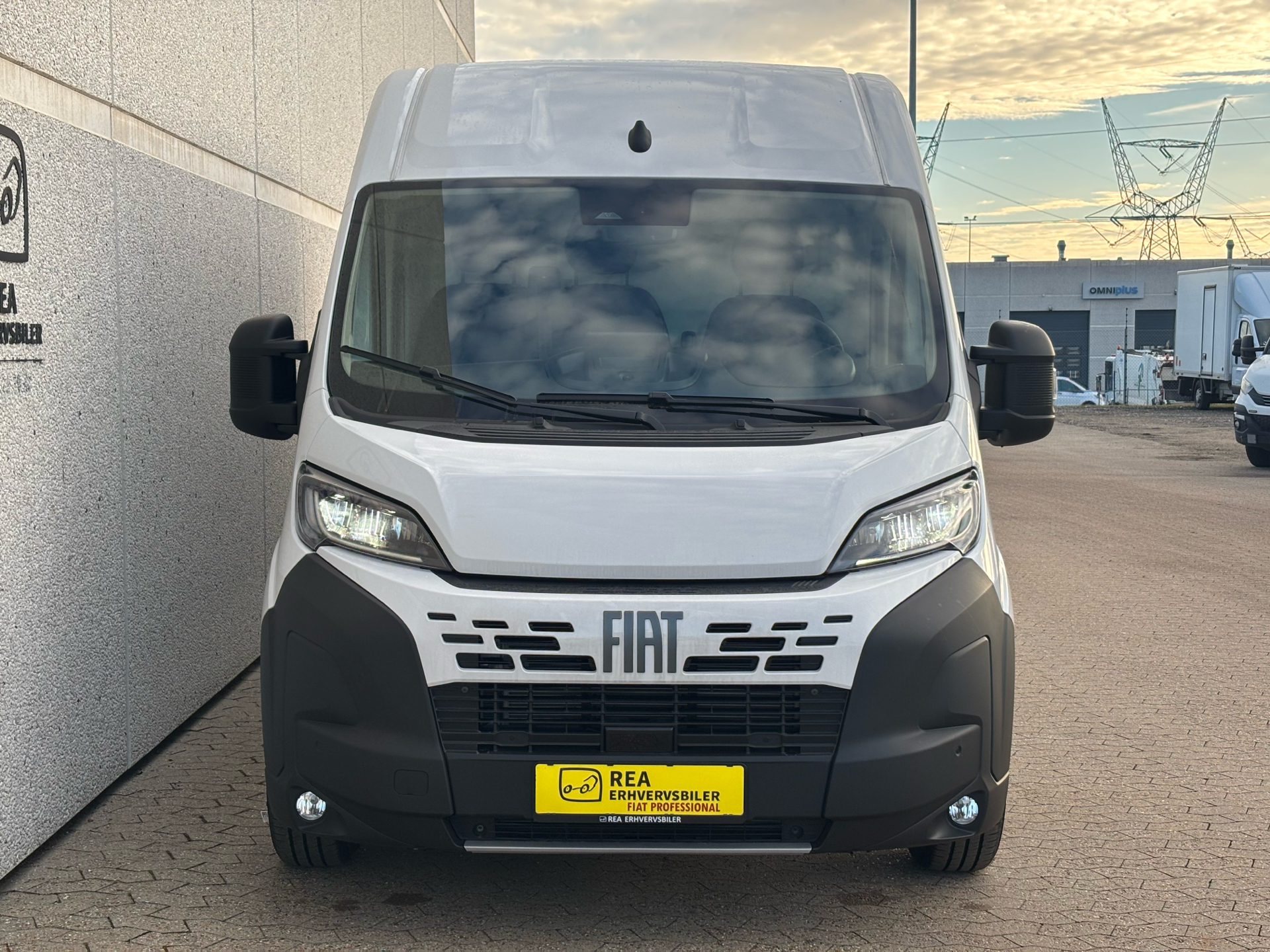 Billede af Fiat Ducato 35M L3H2 2,2 Multijet Pro+ 180HK Van 8g Aut.