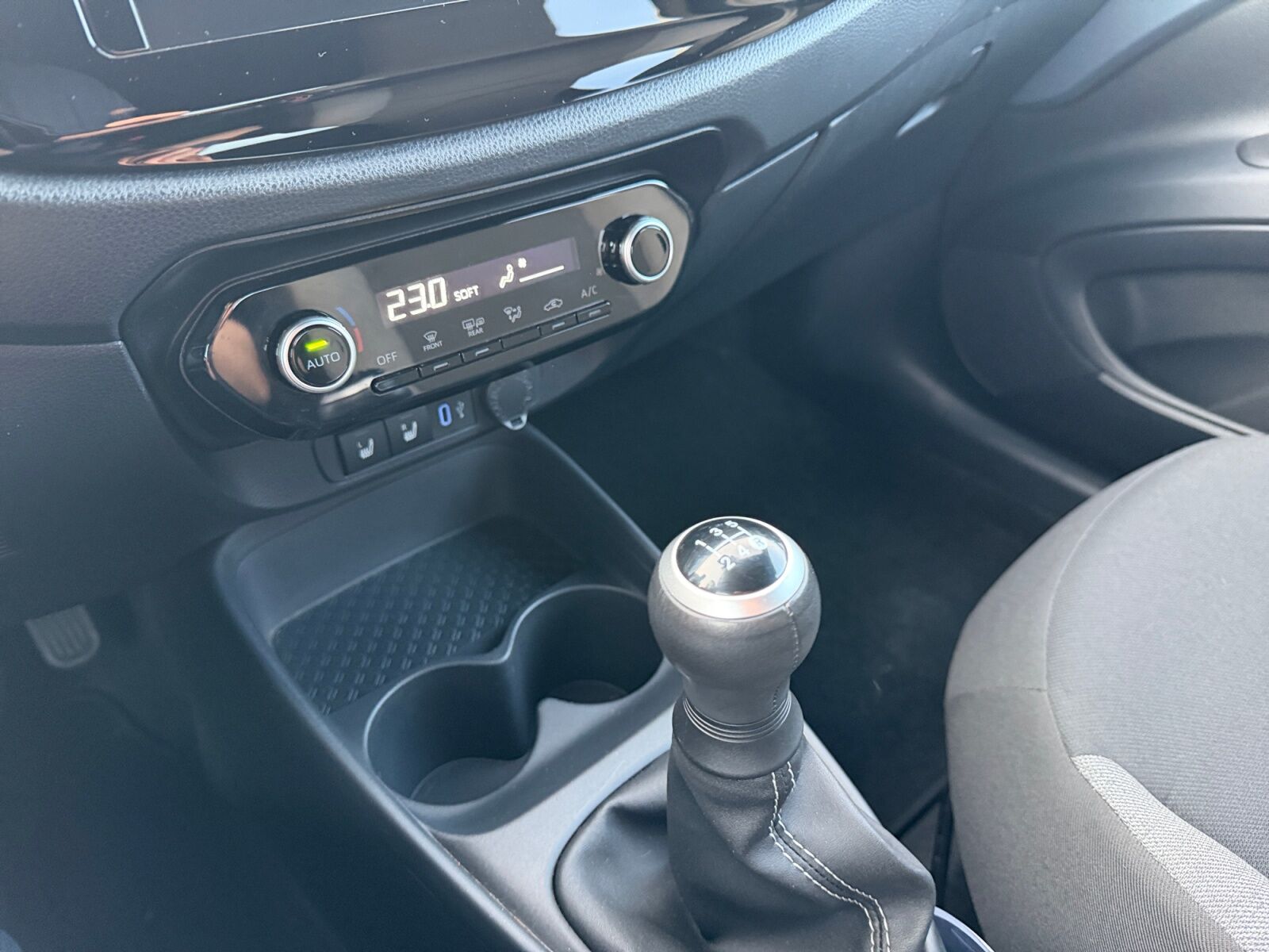 Billede af Toyota Aygo X 1,0 VVT-I Active 72HK 5d