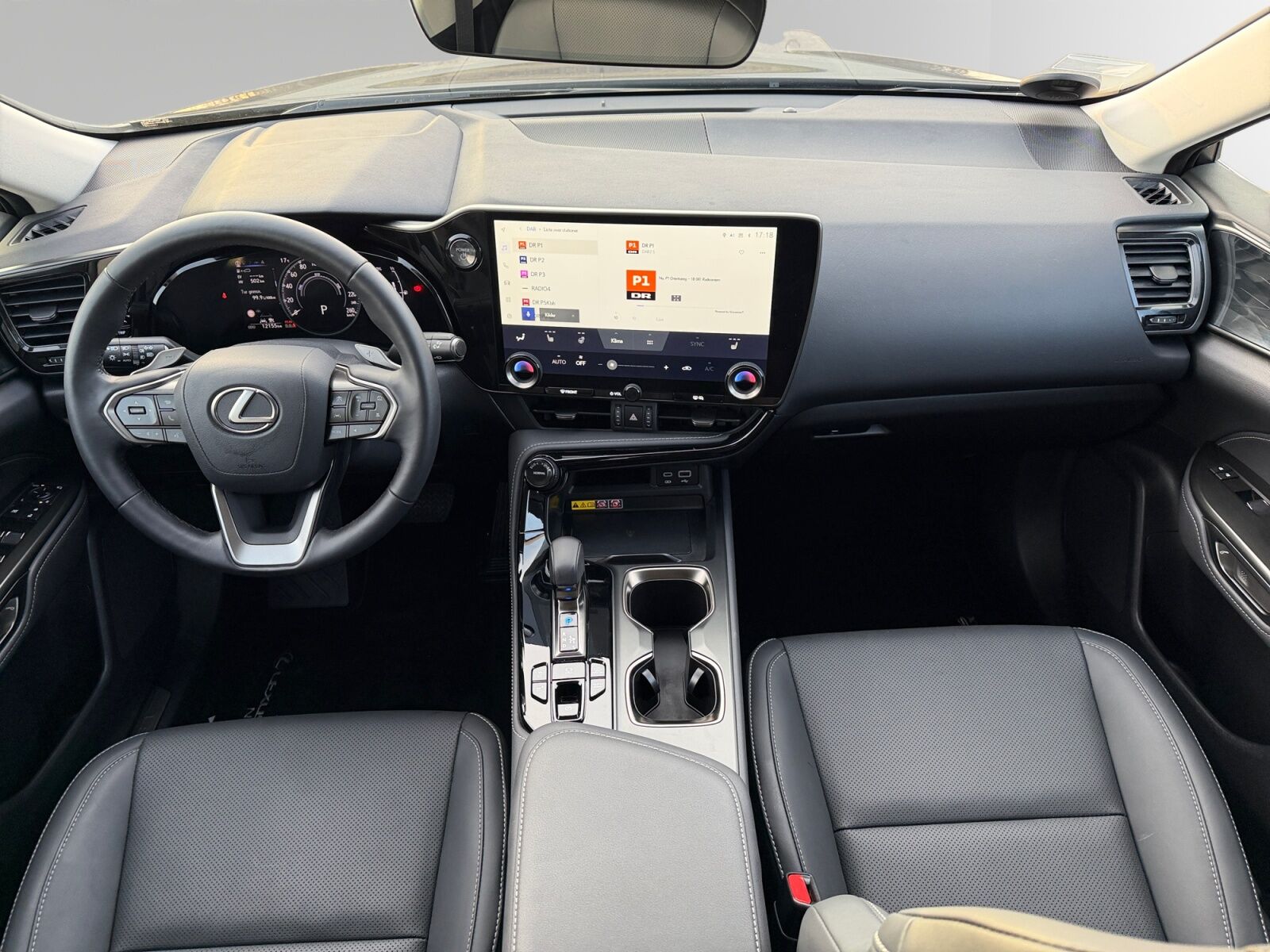 Billede af Lexus NX 450h+ 2,5 Plugin-hybrid Business Plus 4WD 309HK 5d Trinl. Gear