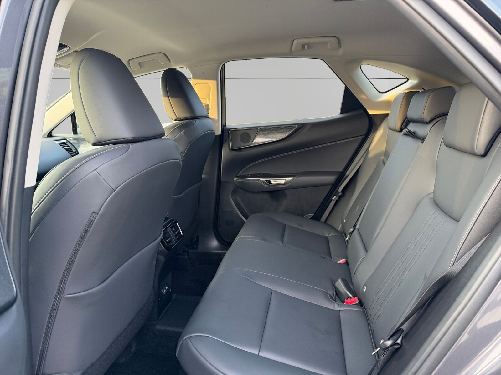 Billede af Lexus NX 450h+ 2,5 Plugin-hybrid Business Plus 4WD 309HK 5d Trinl. Gear