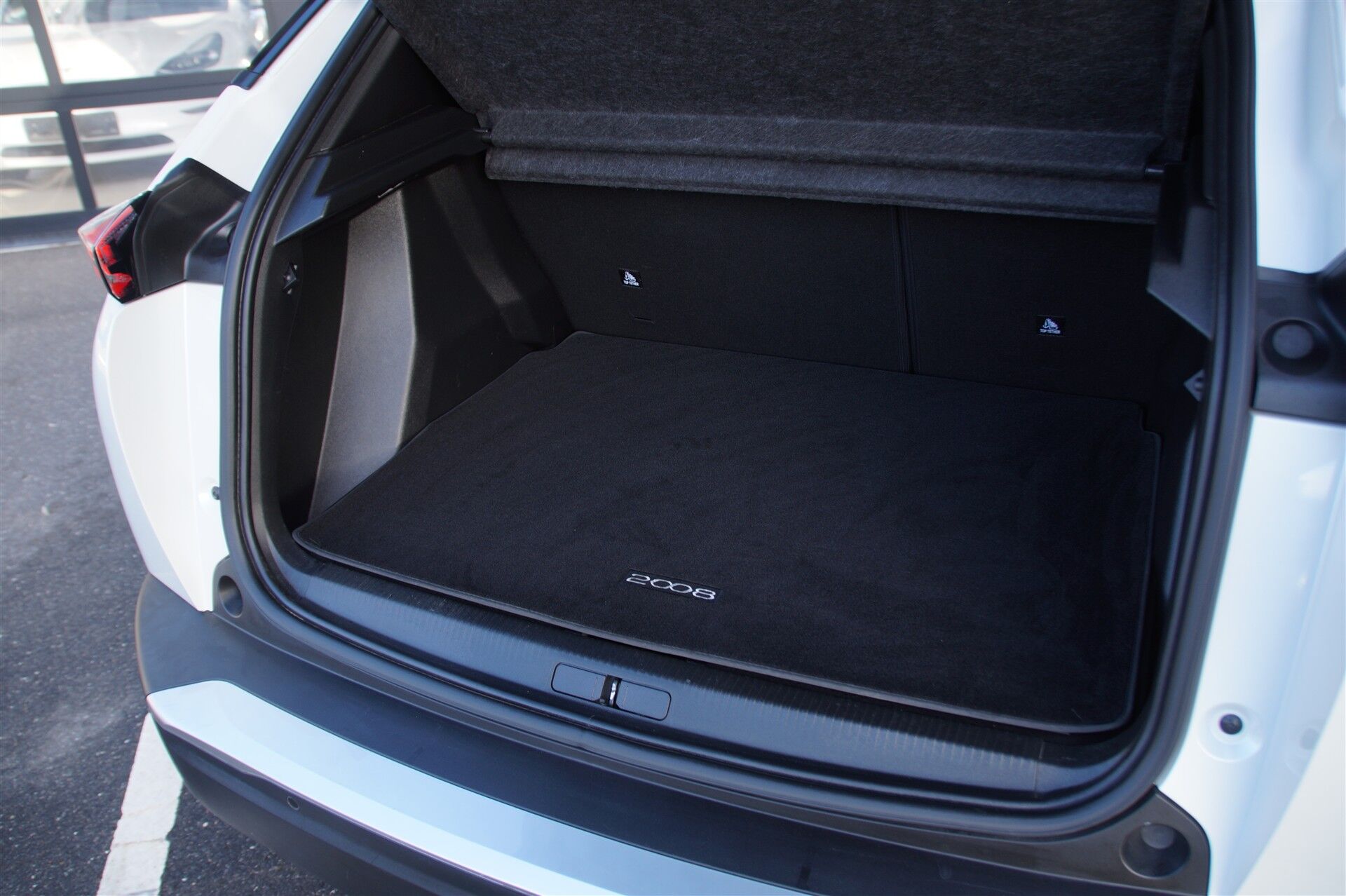 Billede af Peugeot e-2008 EL GT 136HK 5d Aut.