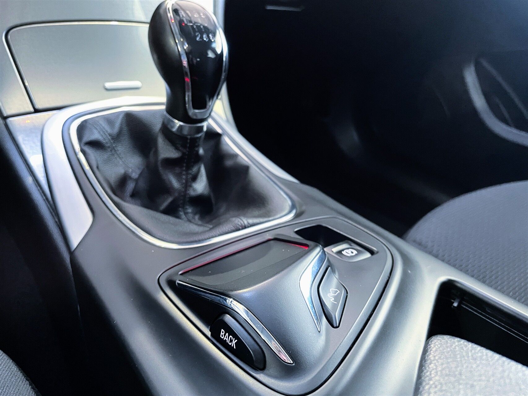 Billede af Opel Insignia Sports Tourer 1,4 Turbo Edition Start/Stop 140HK Stc 6g