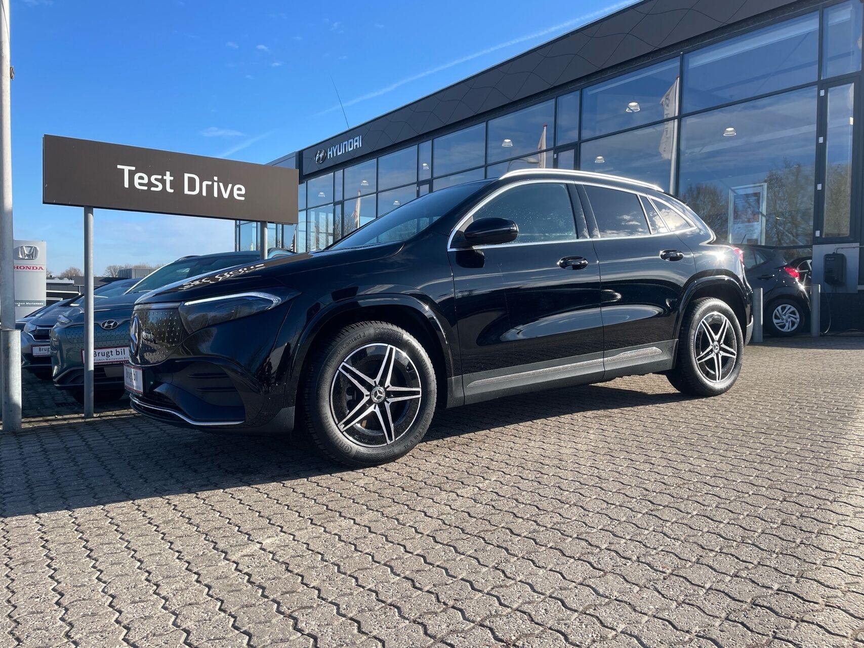 Billede af Mercedes-Benz EQA 250+ EL AMG Line 190HK 5d Aut.