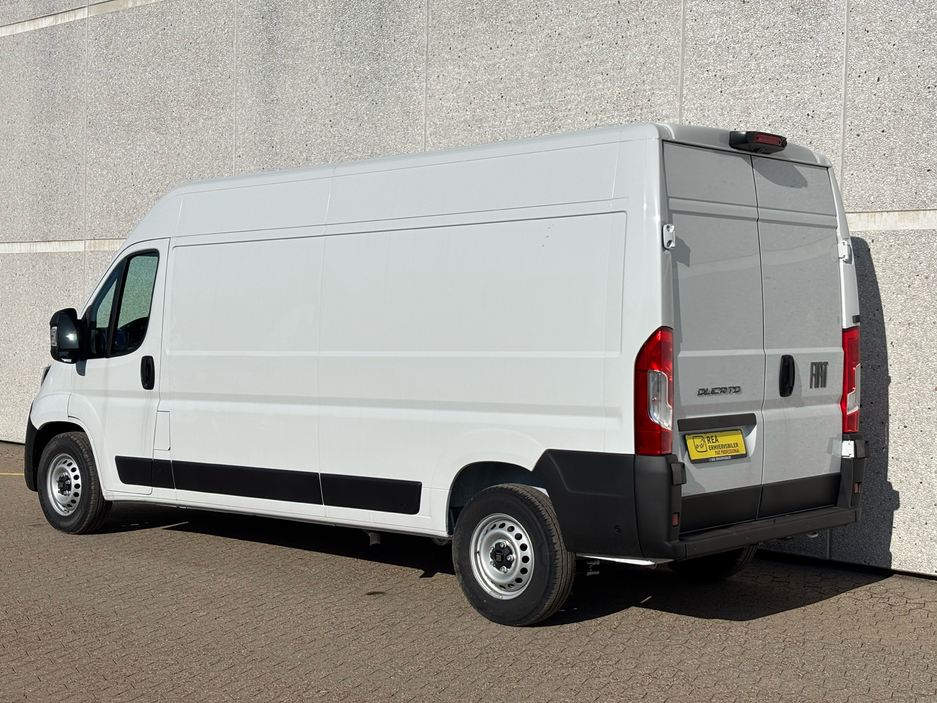 Billede af Fiat Ducato 35M L3H2 2,2 Multijet Pro+ 180HK Van 8g Aut.