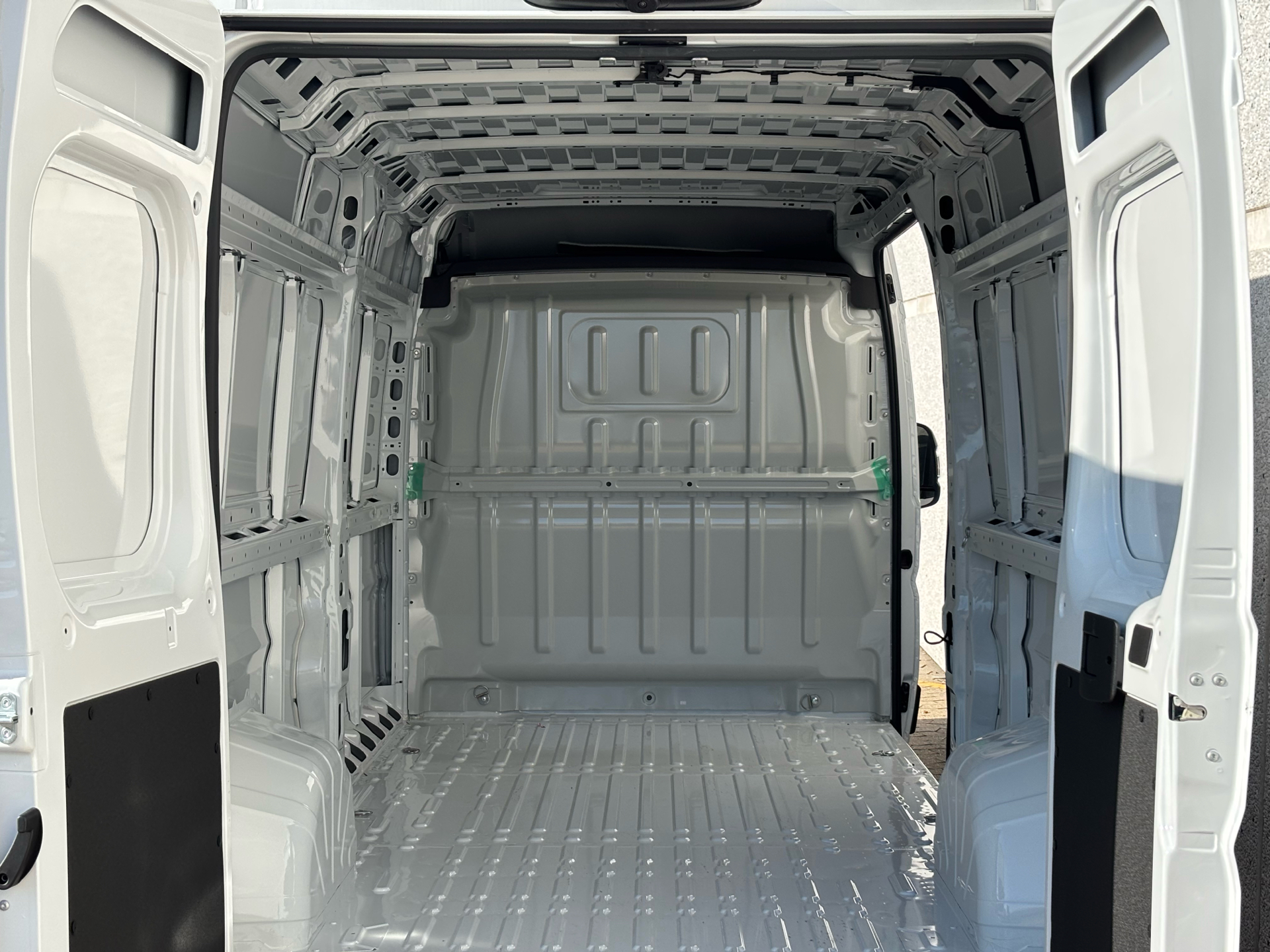 Billede af Fiat Ducato 35M L3H2 2,2 Multijet Pro+ 180HK Van 8g Aut.