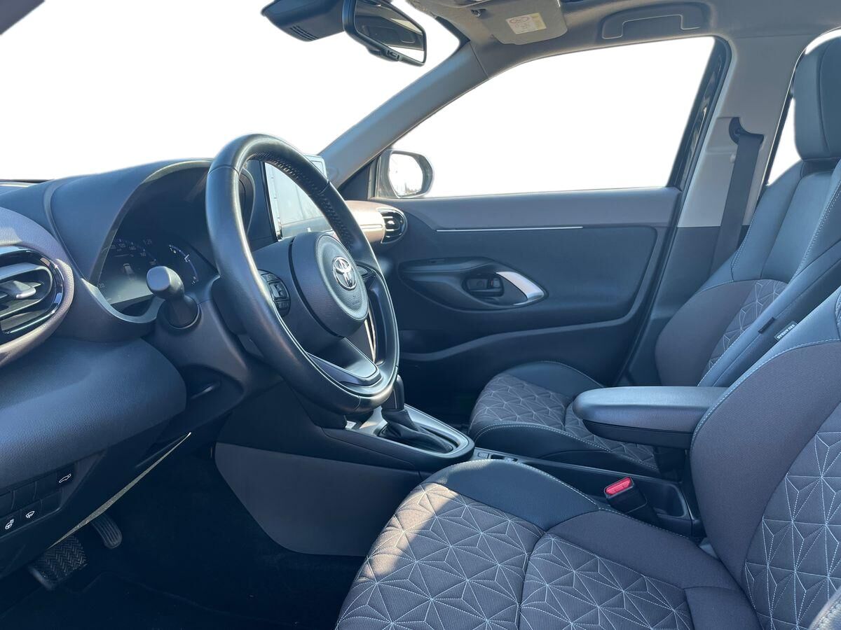 Billede af Toyota Yaris Cross 1,5 Hybrid Elegant 116HK 5d Trinl. Gear