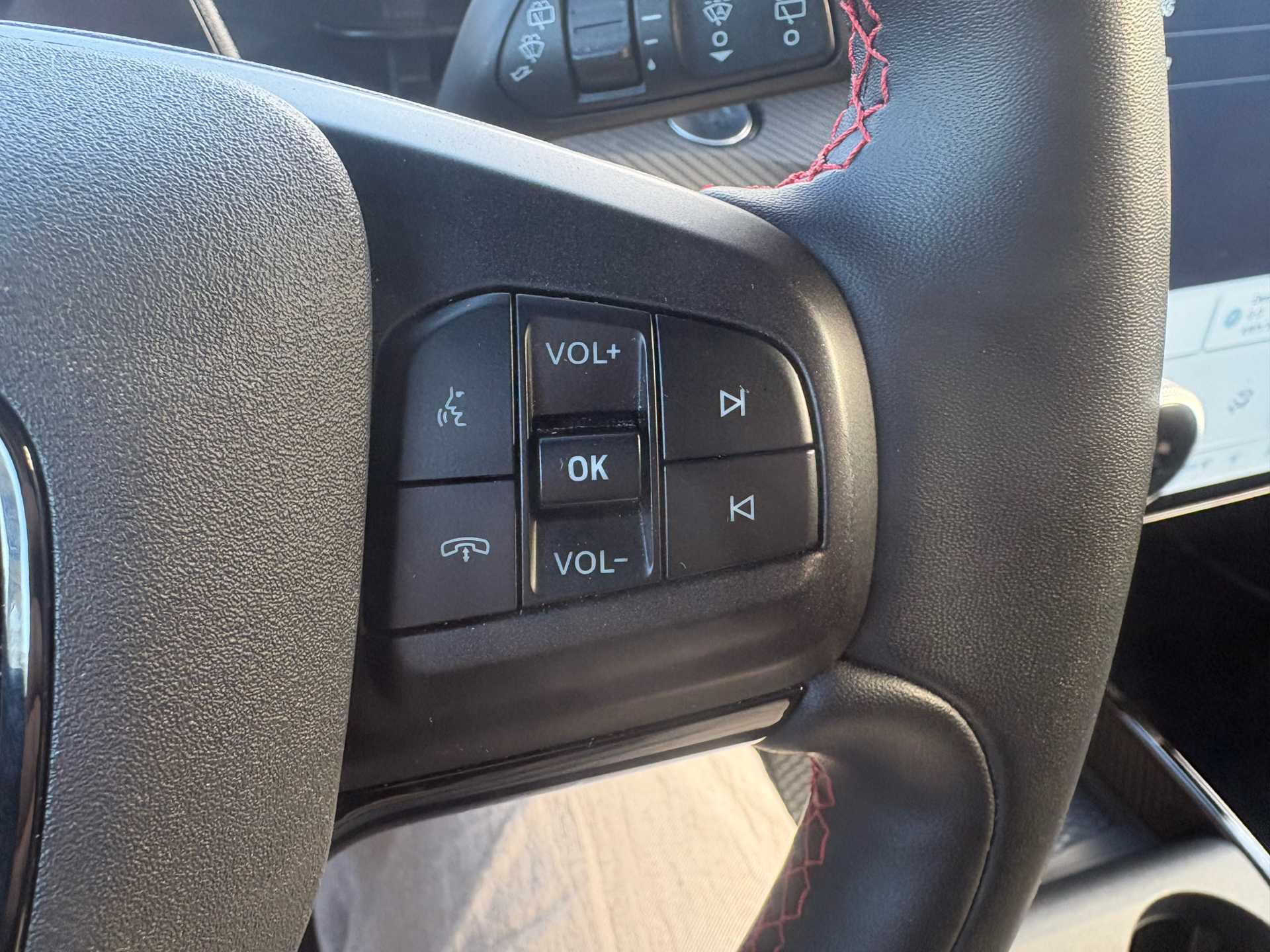 Billede af Ford Mustang Mach-E EL UR Premium AWD 351HK 5d Aut.