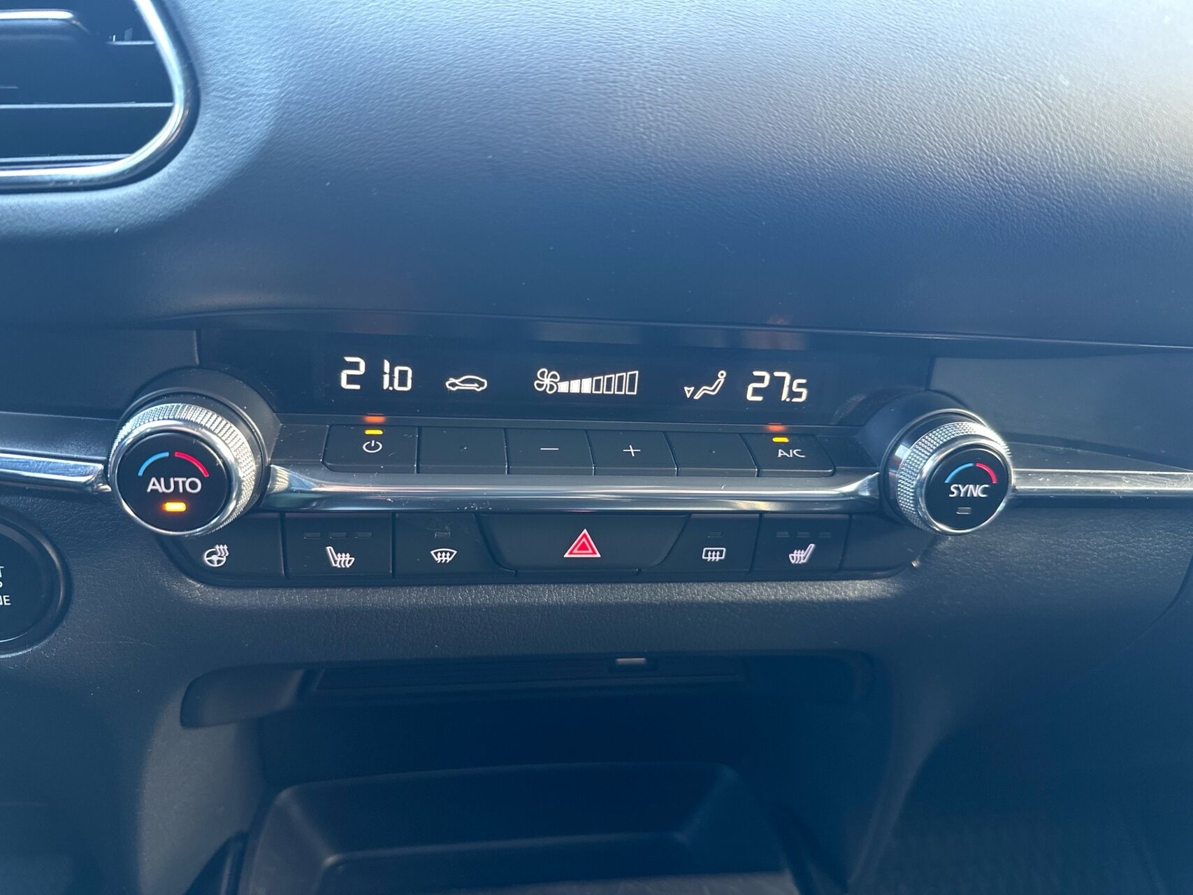 Billede af Mazda CX-30 2,0 Skyactiv-G  Mild hybrid Sky 150HK 5d 6g Aut.