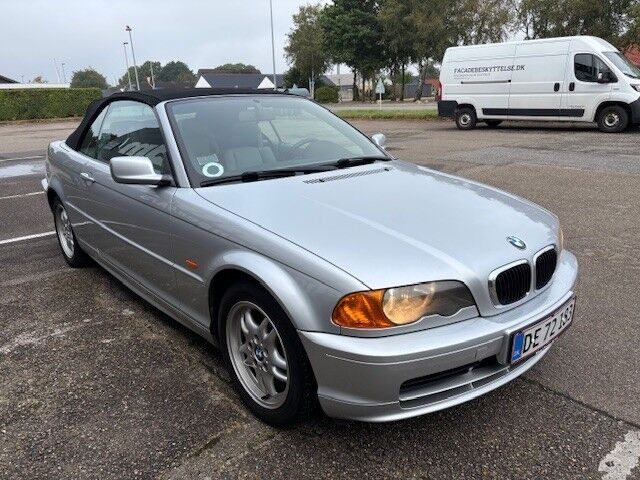 Billede af BMW 318i 143HK Cabr.