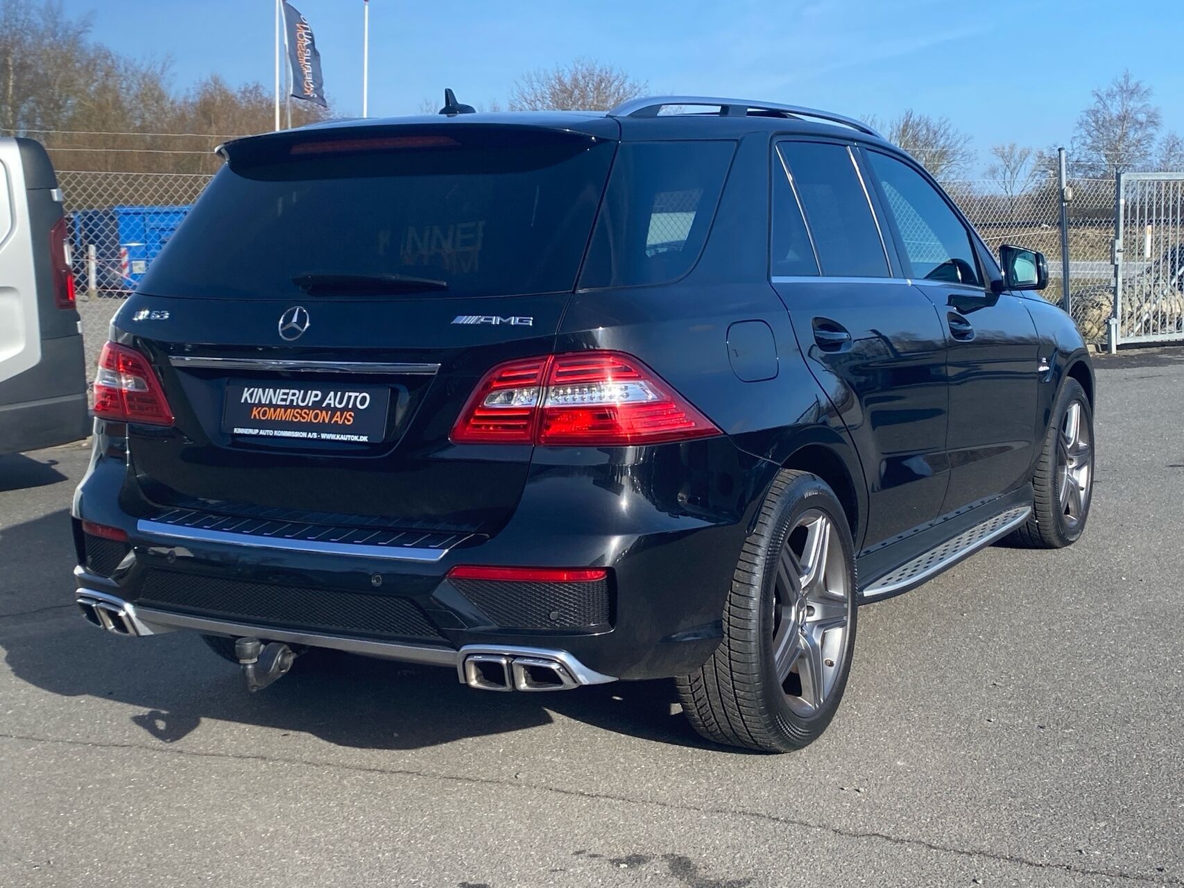 Billede af Mercedes-Benz ML63 AMG 5,5 V8 4Matic 525HK 5d 7g Aut.