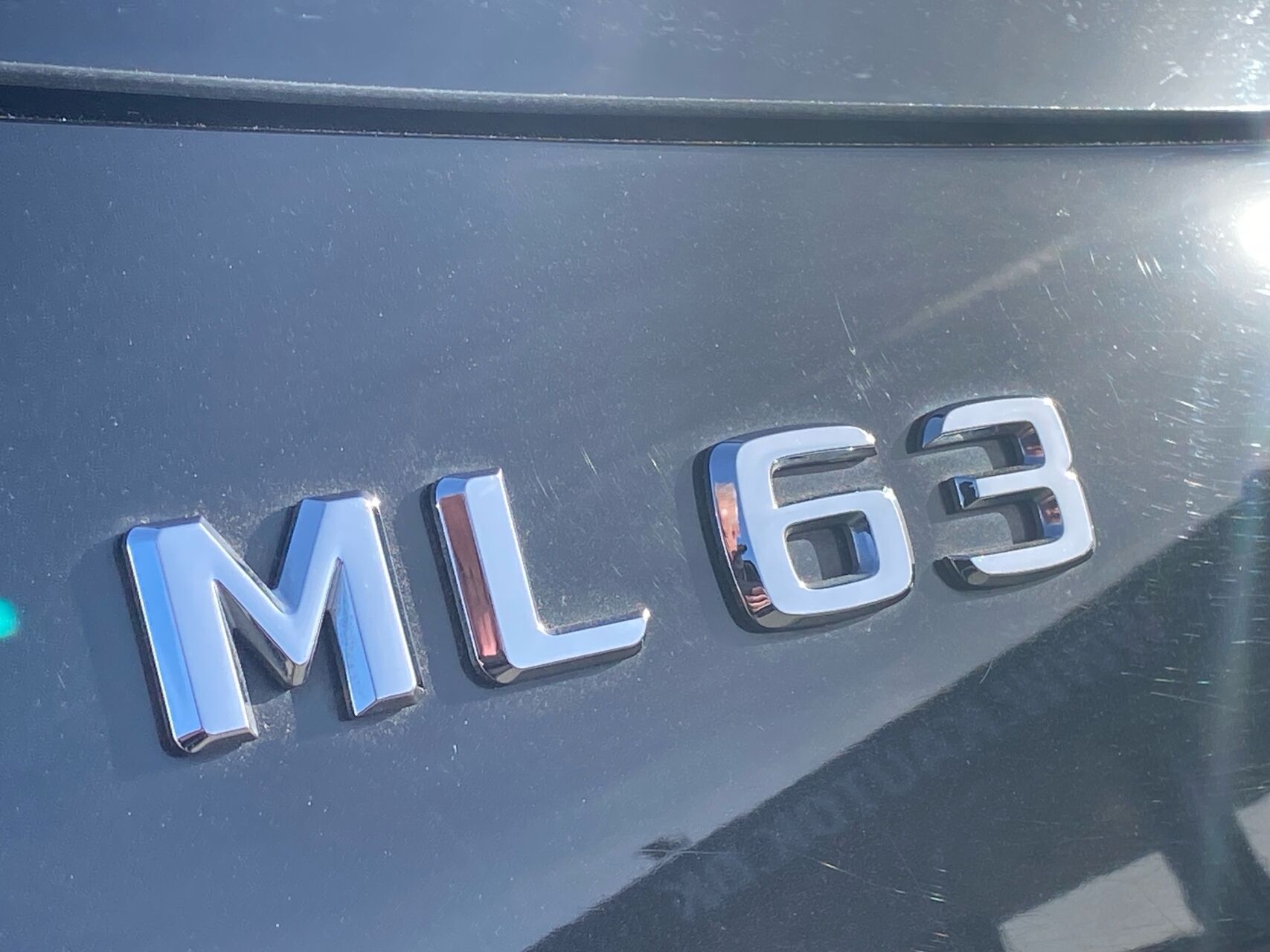 Billede af Mercedes-Benz ML63 AMG 5,5 V8 4Matic 525HK 5d 7g Aut.