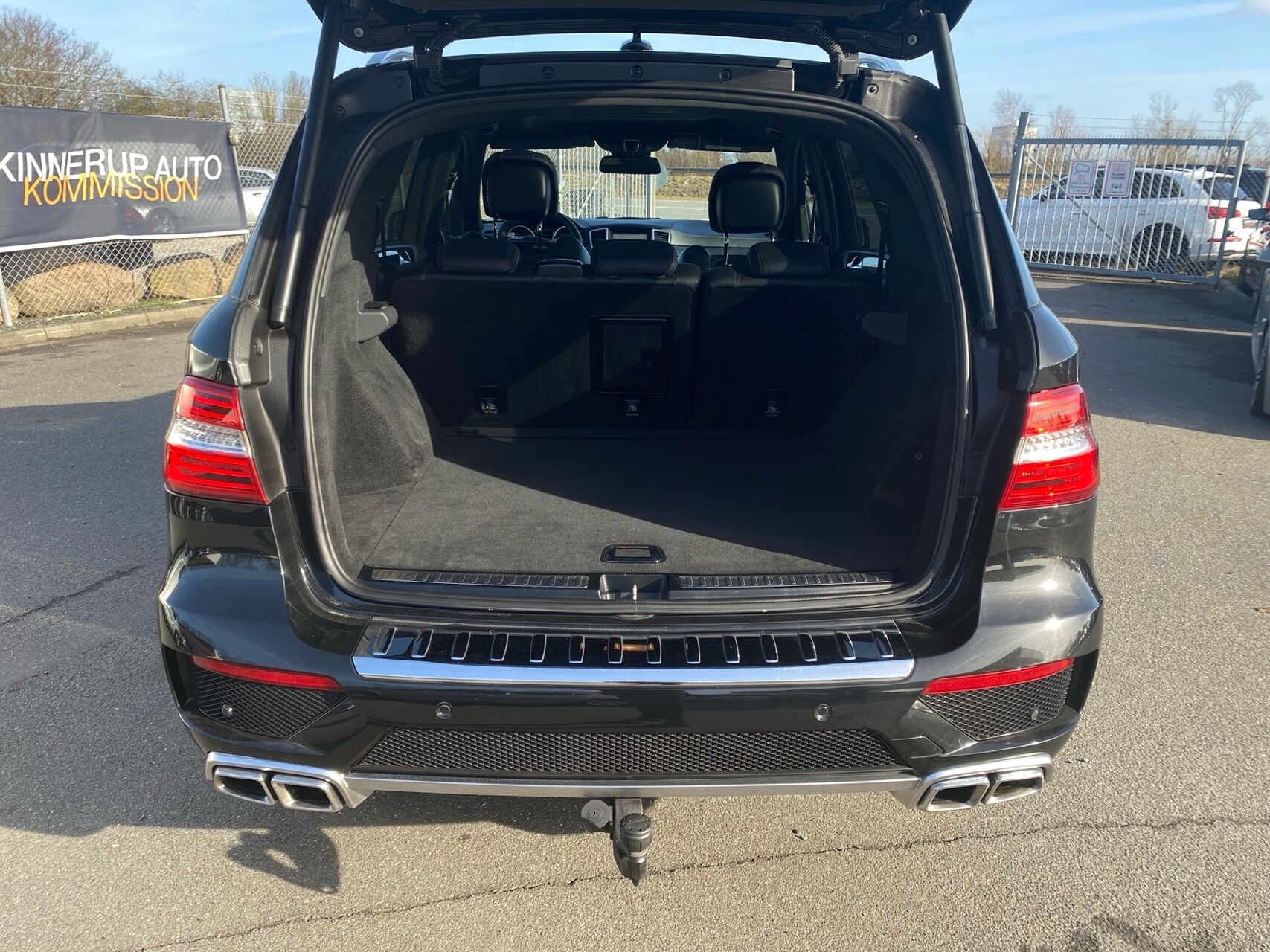 Billede af Mercedes-Benz ML63 AMG 5,5 V8 4Matic 525HK 5d 7g Aut.