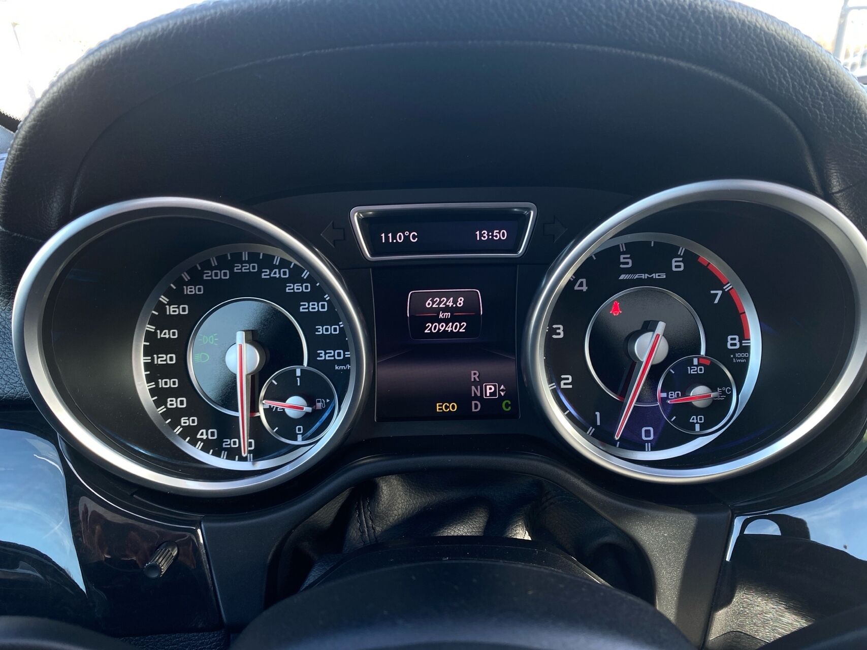 Billede af Mercedes-Benz ML63 AMG 5,5 V8 4Matic 525HK 5d 7g Aut.