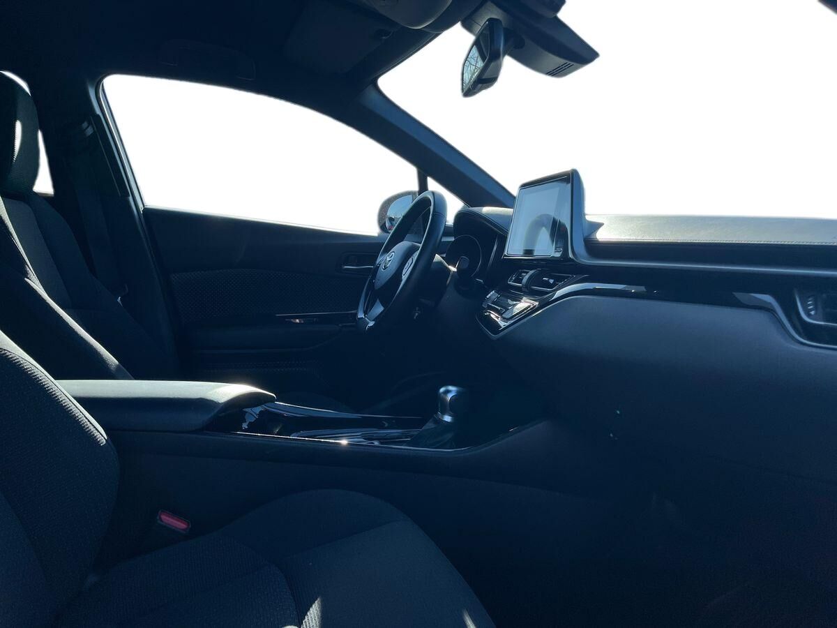 Billede af Toyota C-HR 1,8 Hybrid C-LUB Premium Selected Multidrive S 122HK 5d Aut.