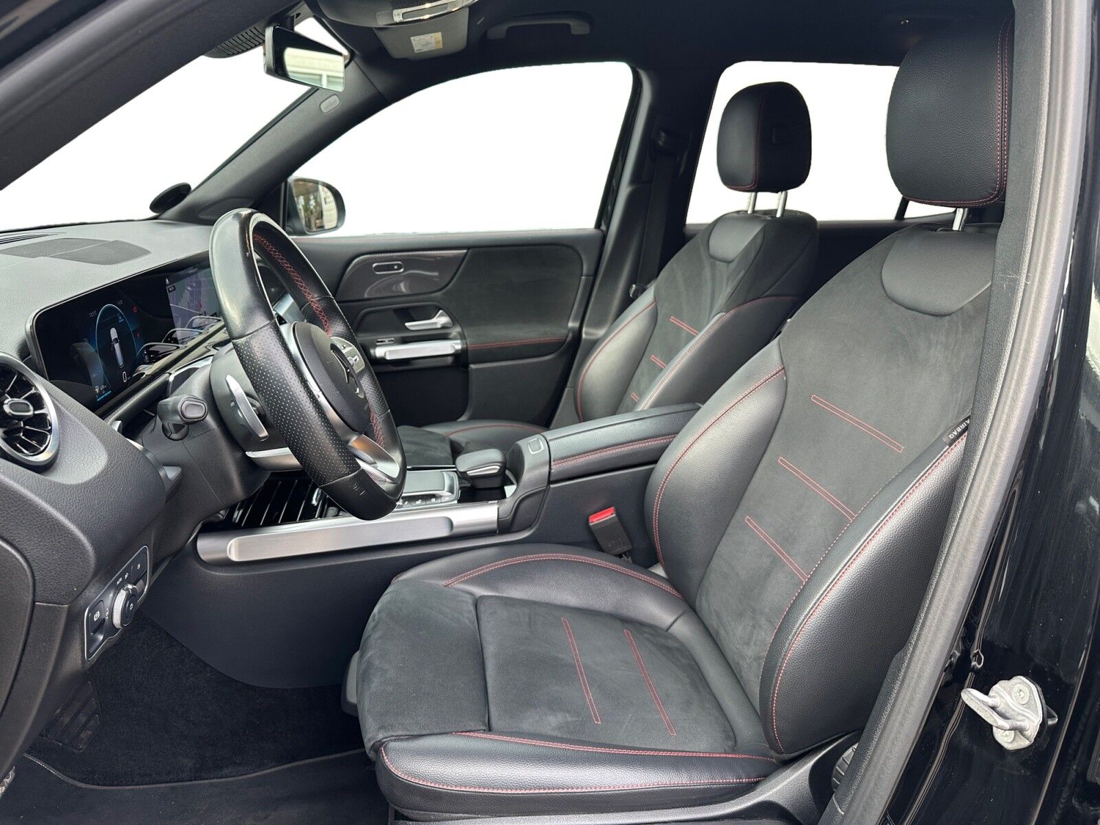 Billede af Mercedes-Benz GLB200 d 2,0 CDI AMG Line 8G-DCT 150HK 5d 8g Aut.