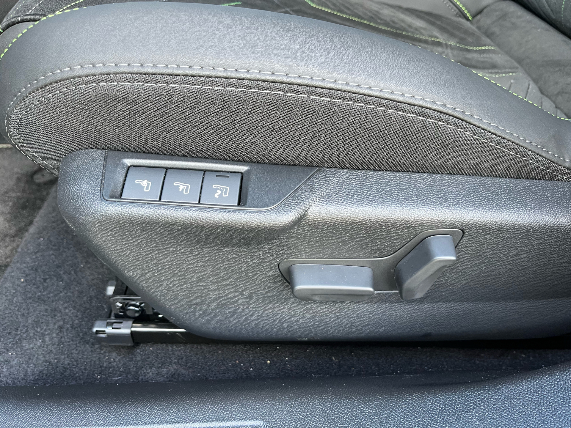 Billede af Peugeot e-2008 EL GT 156HK 5d Aut.