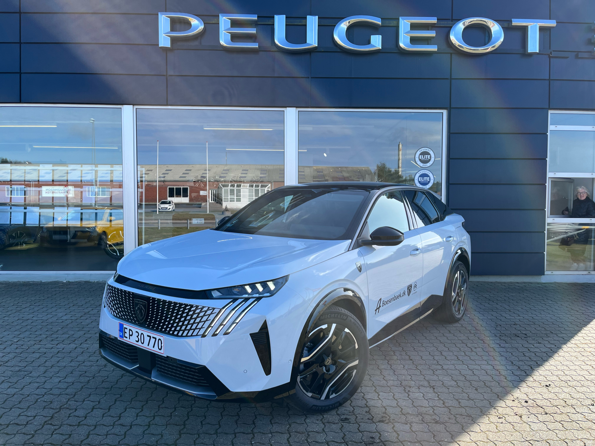 Billede af Peugeot e-3008 EL GT Pack 210HK 5d Aut.