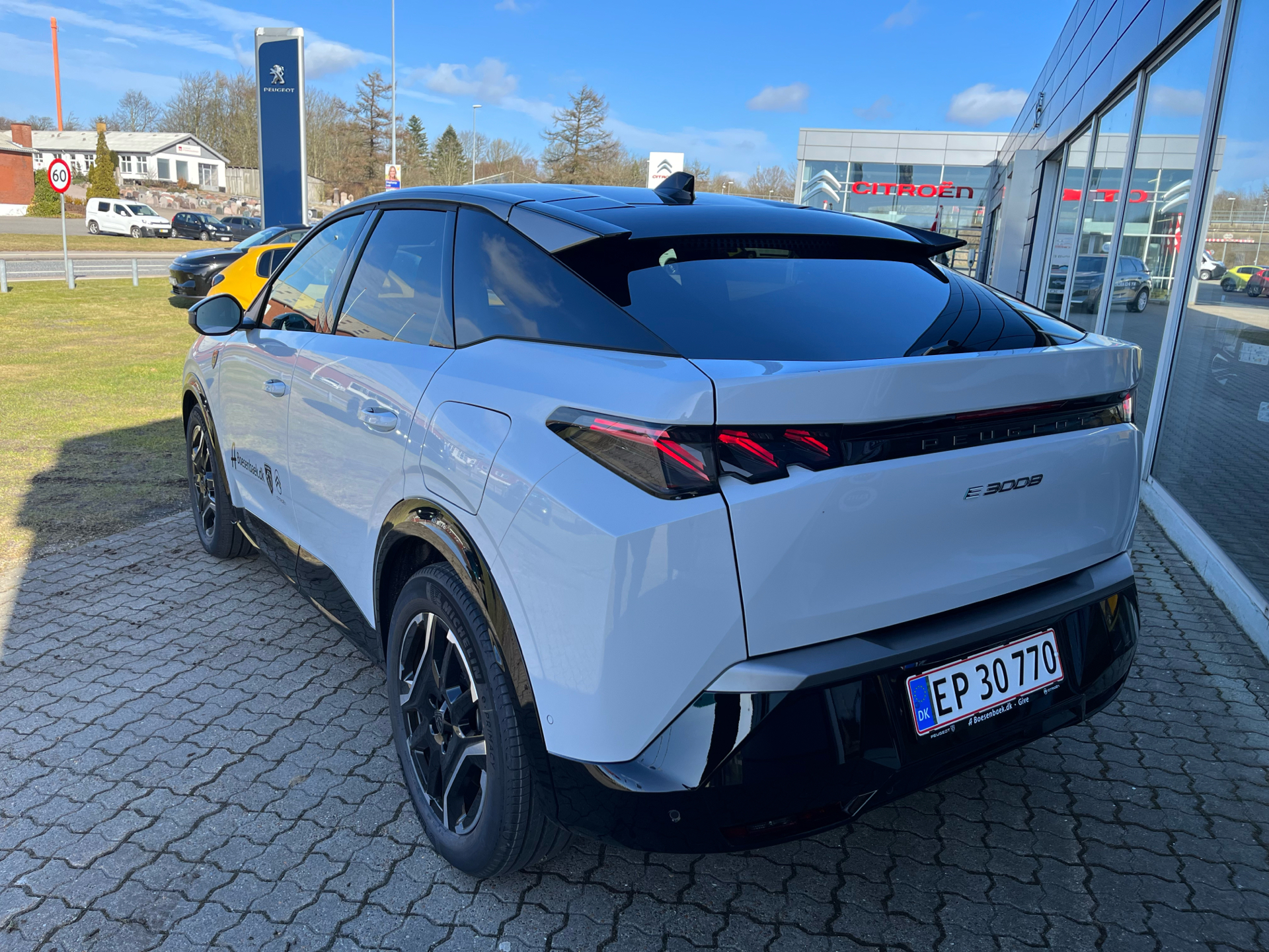 Billede af Peugeot e-3008 EL GT Pack 210HK 5d Aut.