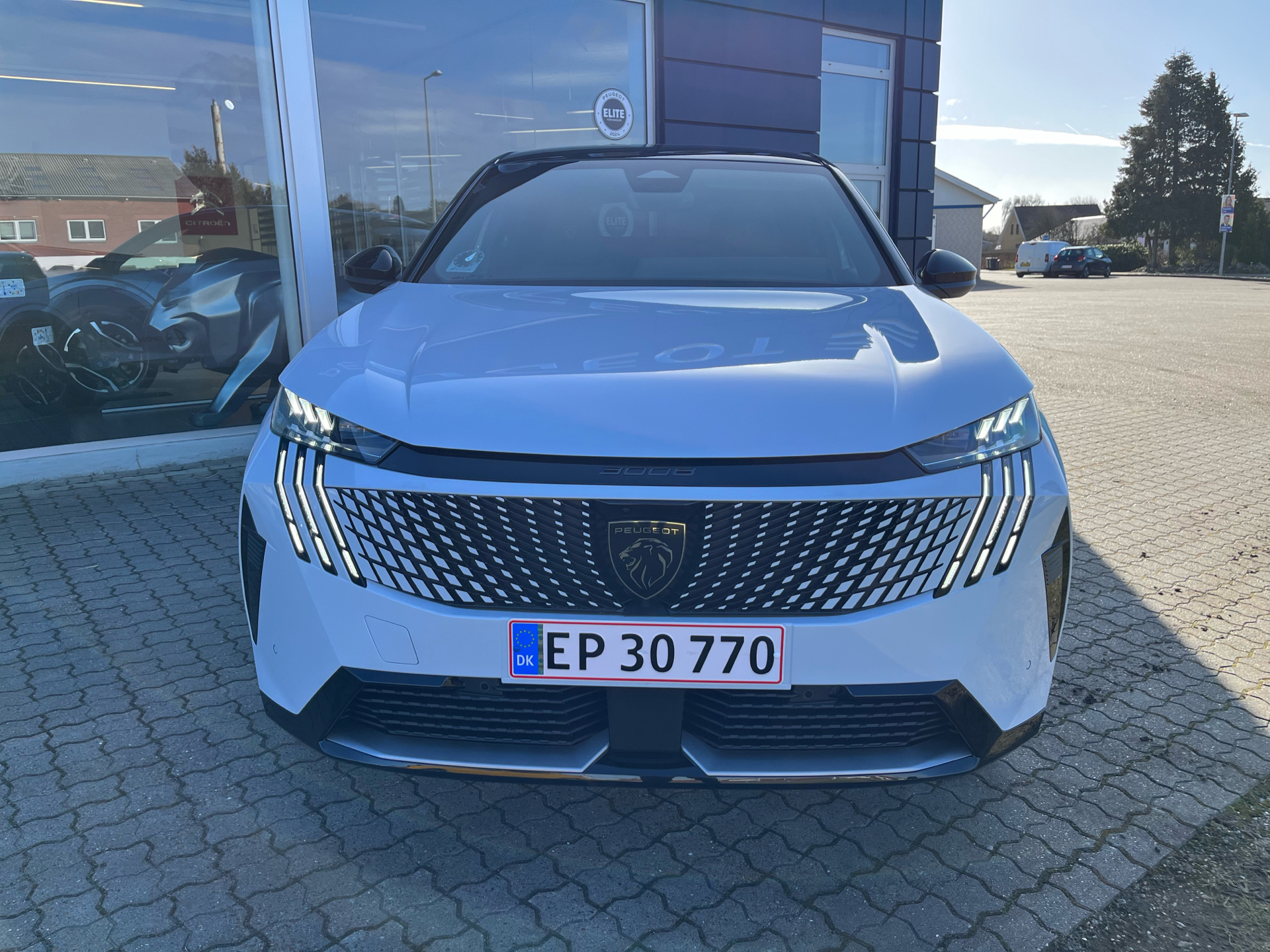 Billede af Peugeot e-3008 EL GT Pack 210HK 5d Aut.