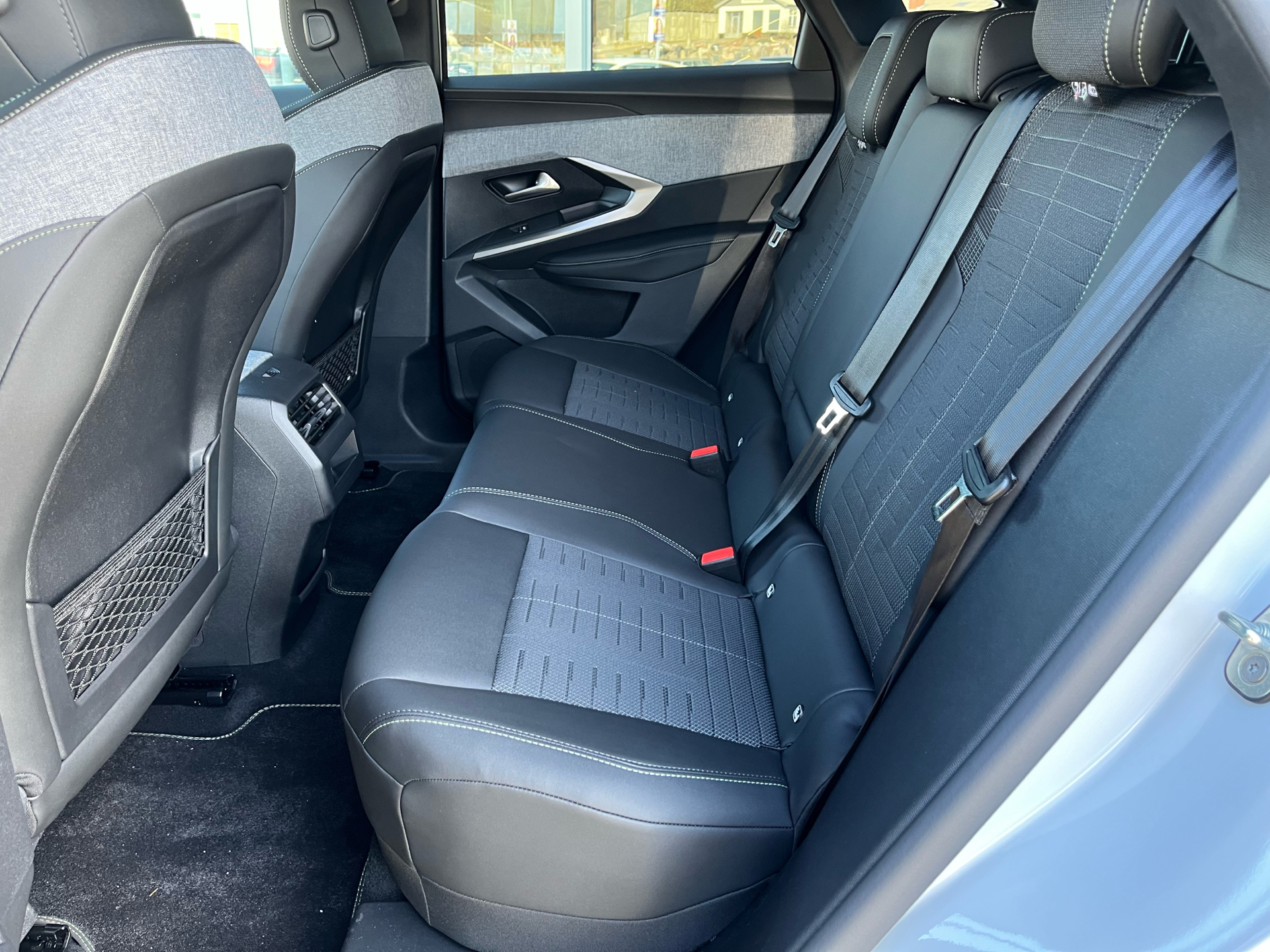 Billede af Peugeot e-3008 EL GT Pack 210HK 5d Aut.