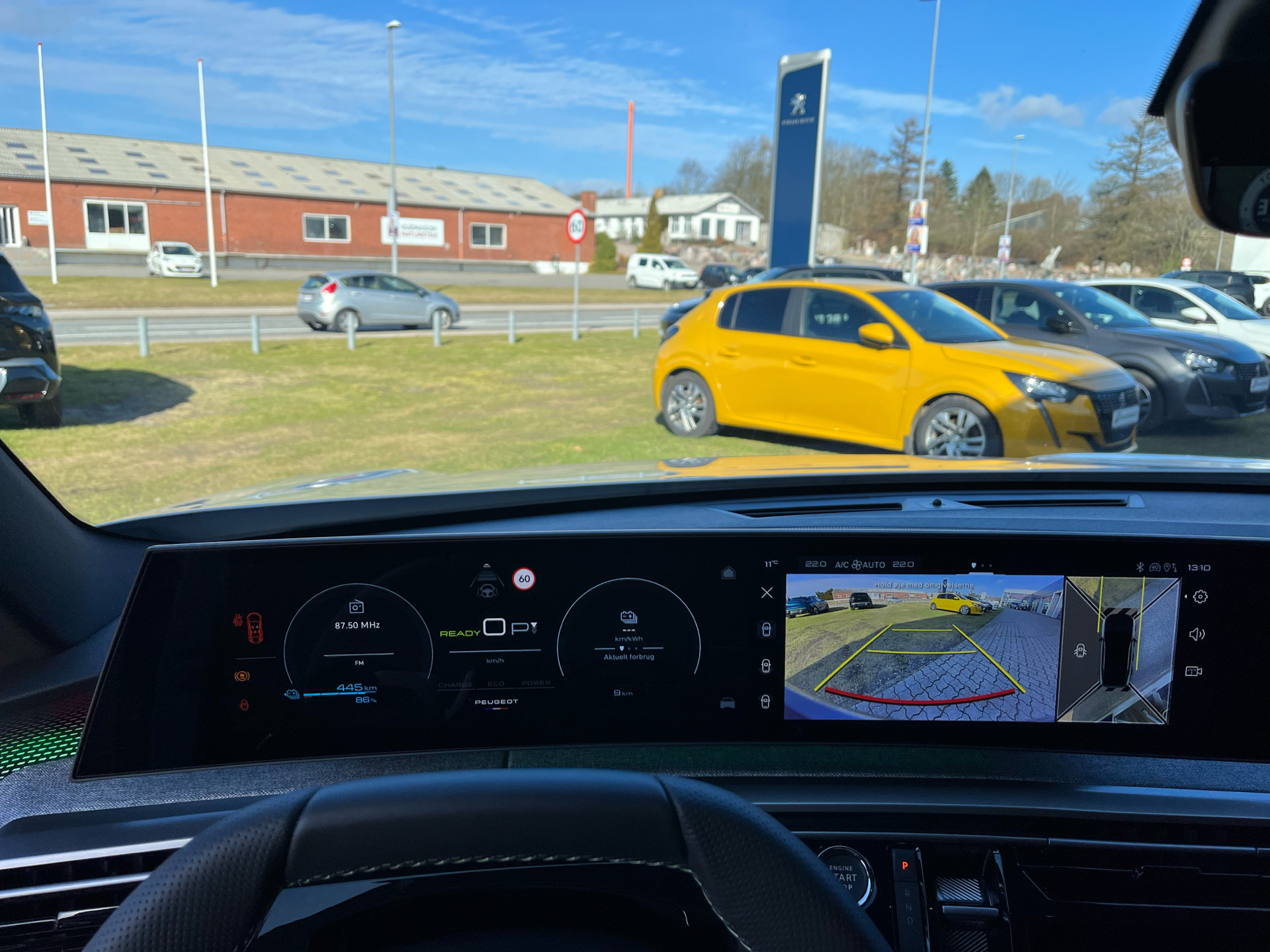 Billede af Peugeot e-3008 EL GT Pack 210HK 5d Aut.