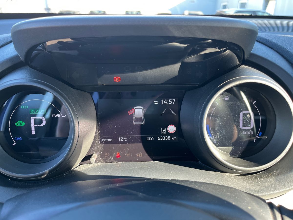 Billede af Toyota Yaris Cross 1,5 Hybrid Essential Comfort 116HK 5d Trinl. Gear