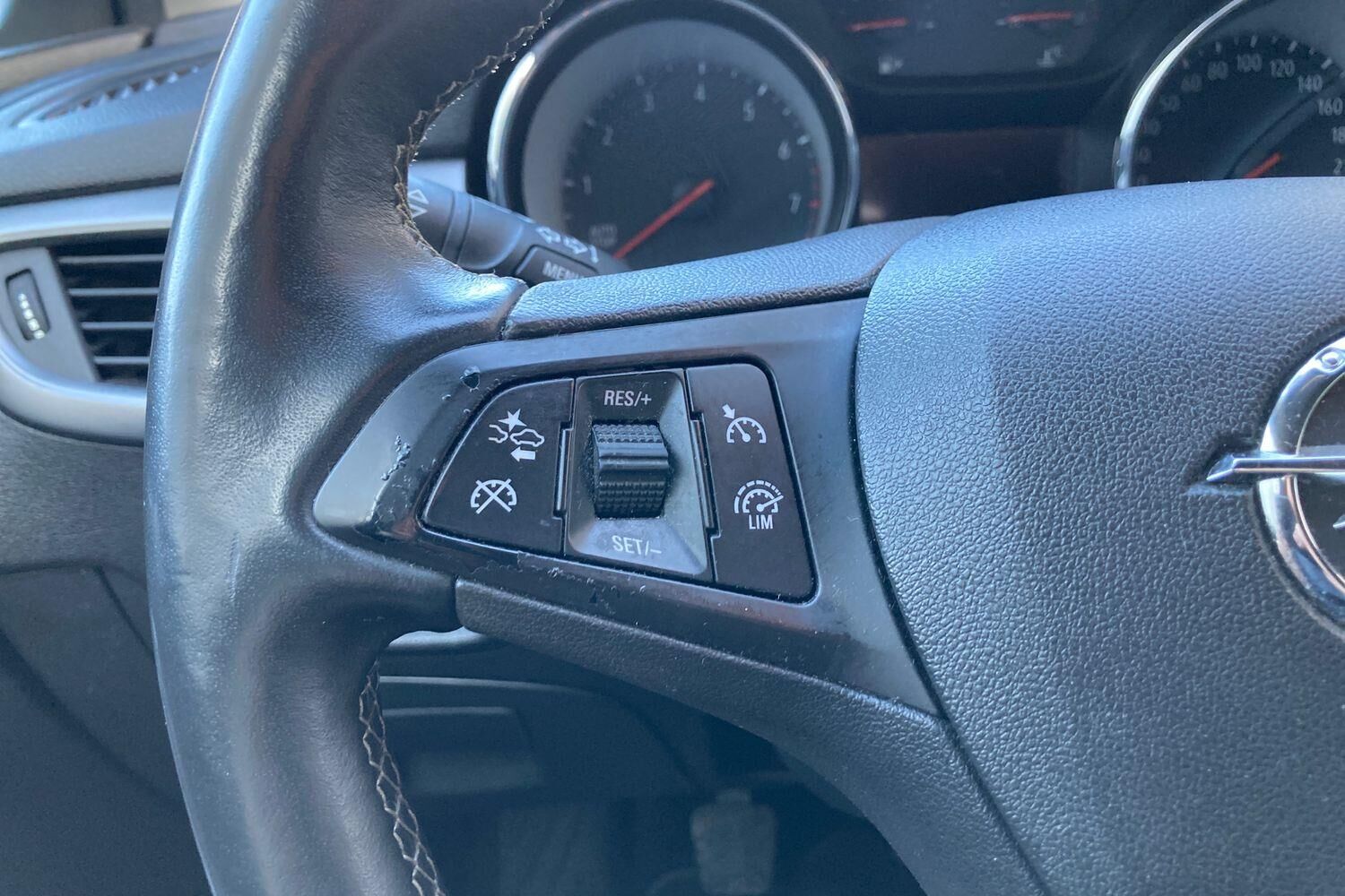 Billede af Opel Astra Sports Tourer 1,0 Turbo ECOTEC Excite 105HK Stc