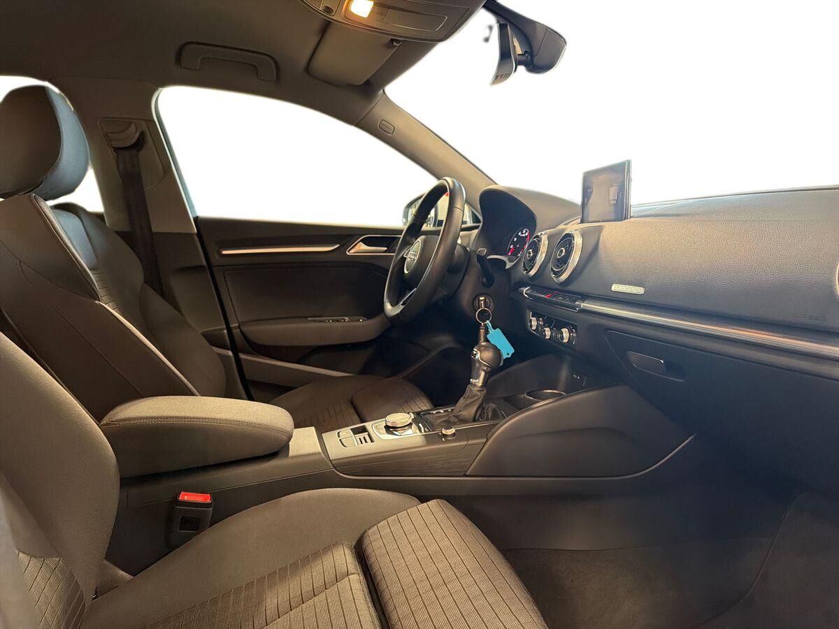 Billede af Audi A3 Sportback 2,0 40 TFSI Sport Limited Edition Quattro S Tron 190HK 5d 7g Aut.