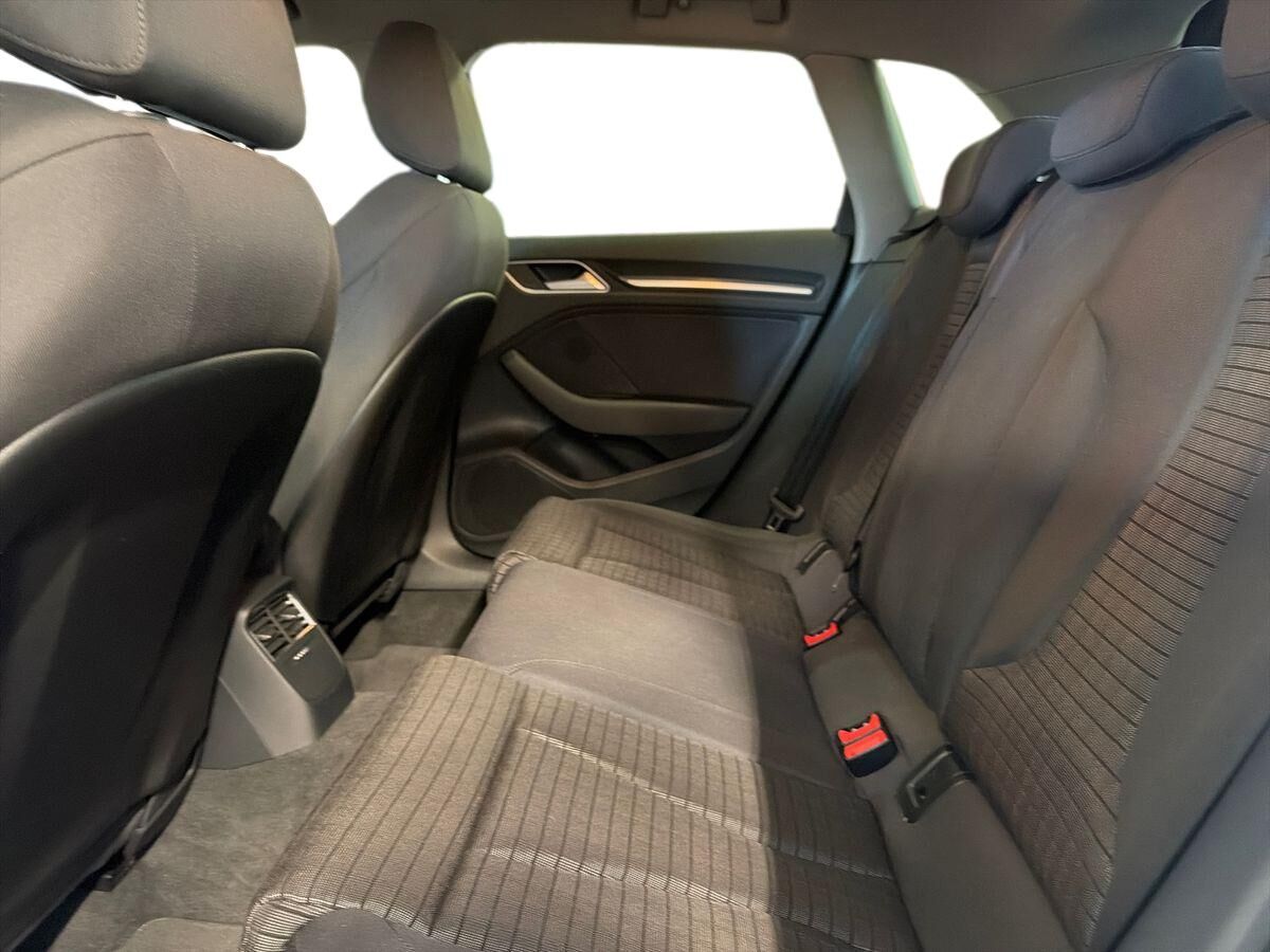 Billede af Audi A3 Sportback 2,0 40 TFSI Sport Limited Edition Quattro S Tron 190HK 5d 7g Aut.