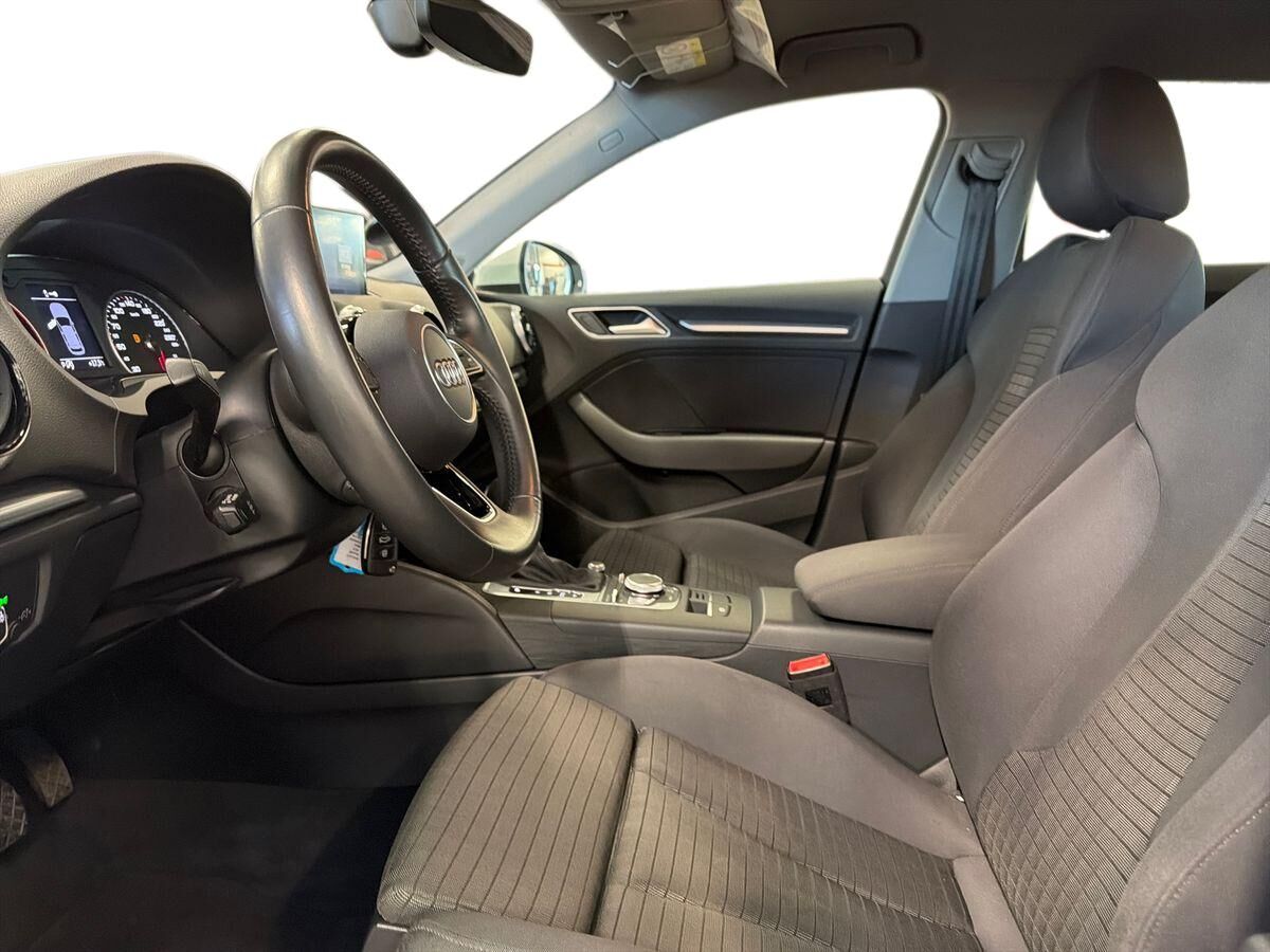 Billede af Audi A3 Sportback 2,0 40 TFSI Sport Limited Edition Quattro S Tron 190HK 5d 7g Aut.