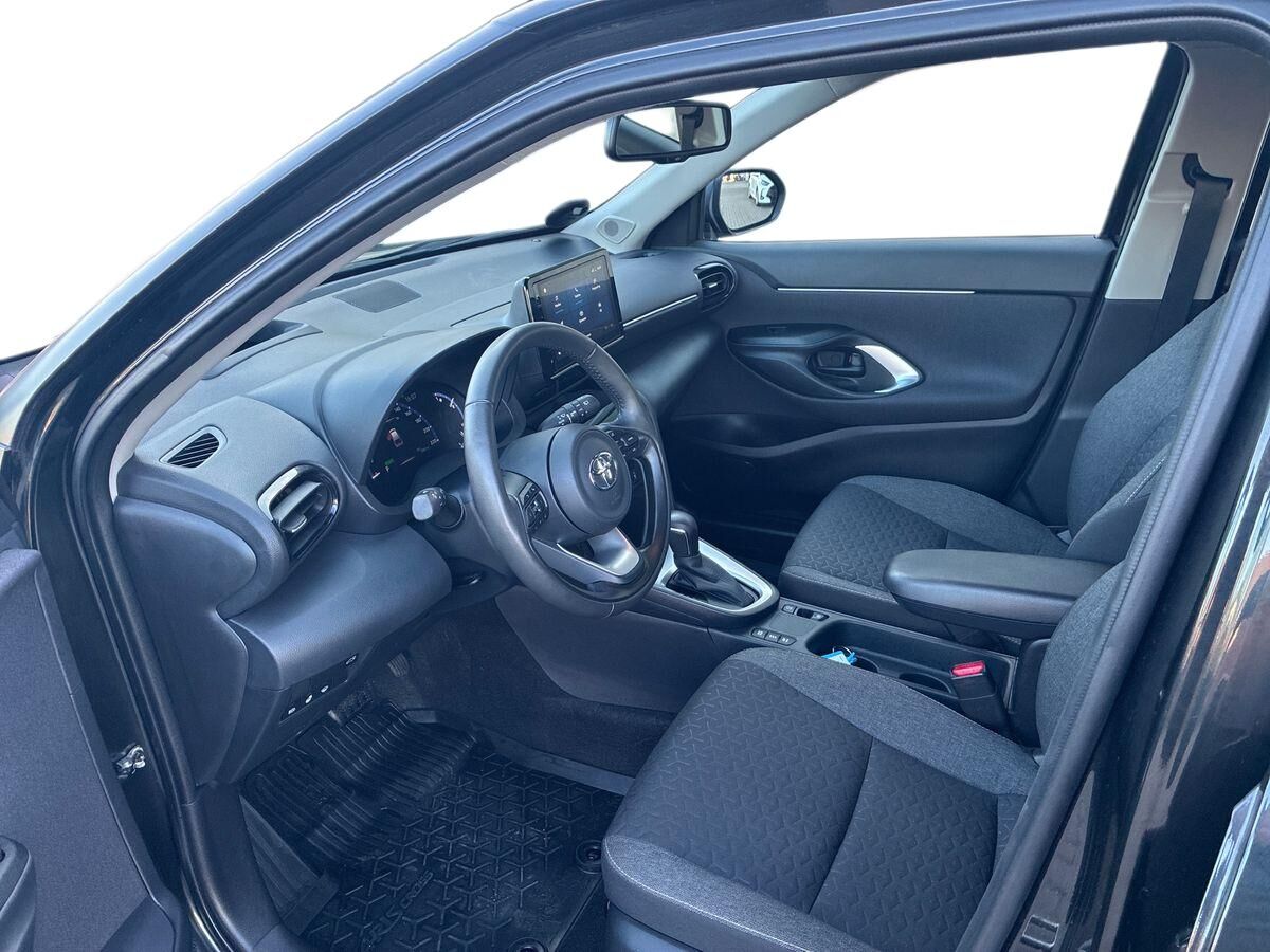 Billede af Toyota Yaris Cross 1,5 Hybrid Active Technology Plus 116HK 5d Trinl. Gear